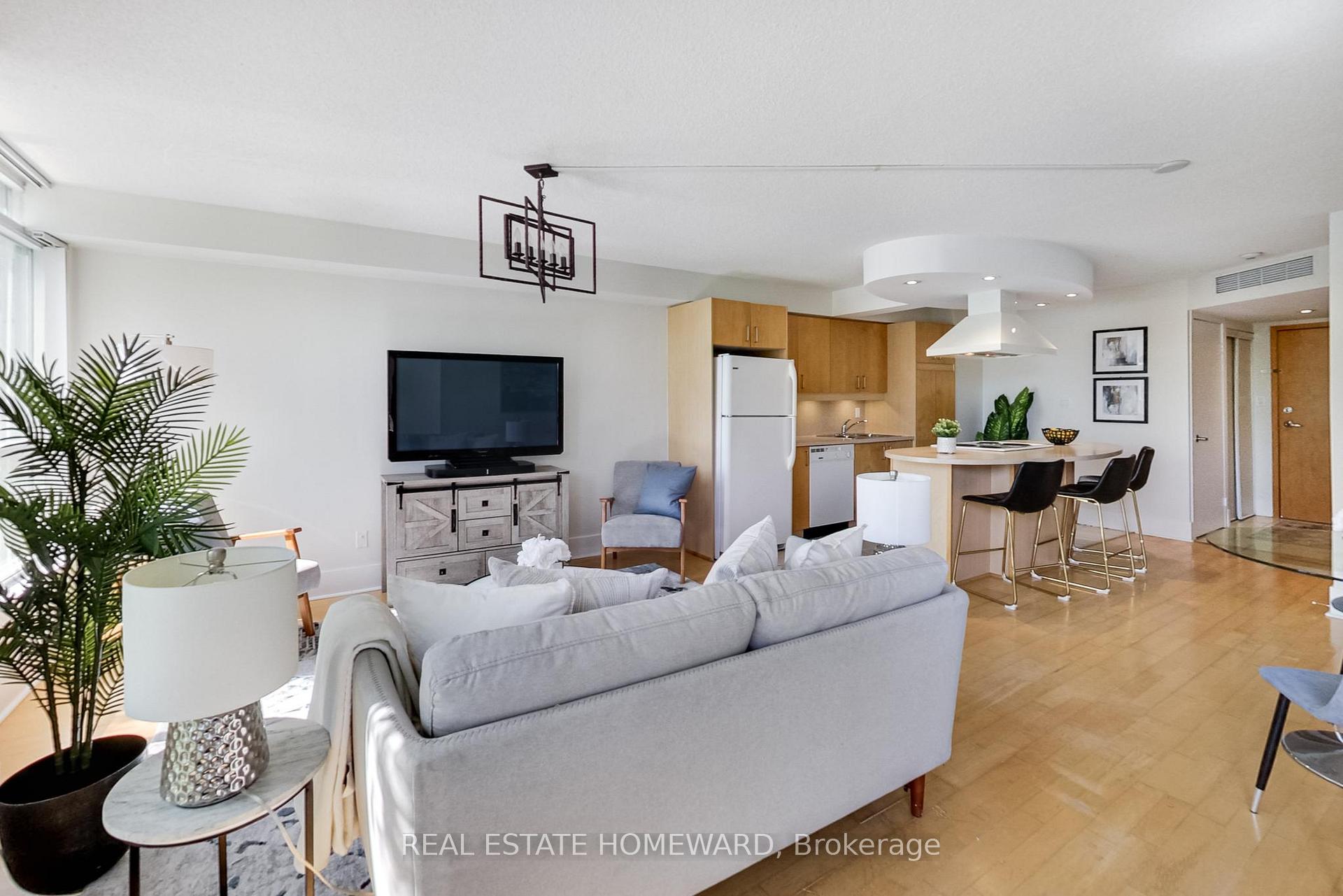 Photo 18 of Unit 201, 550 Queens Quay W, Toronto, Waterfront Communities — HOMEH