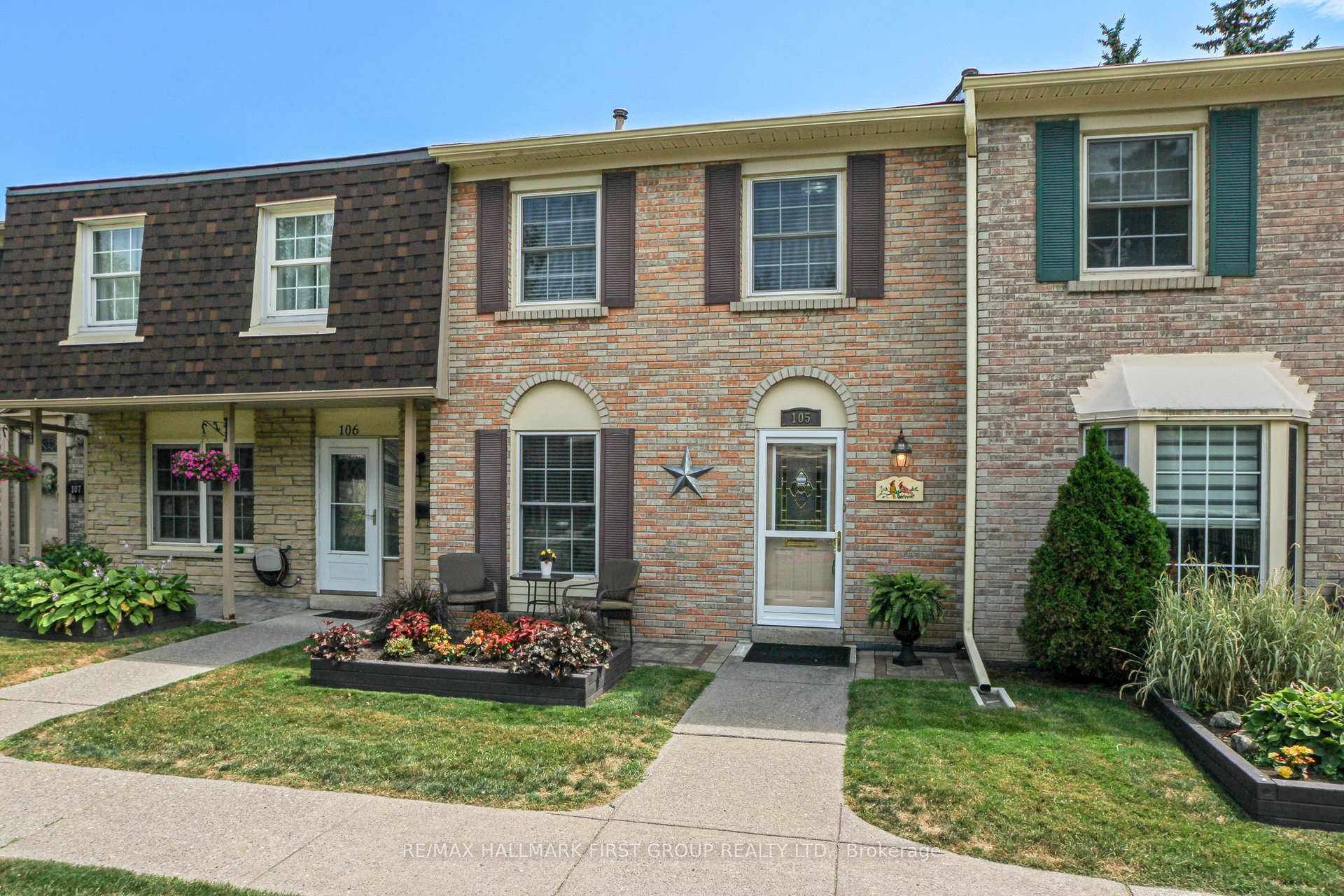 Photo 2 of Unit 105, 580 Eyer Drive, Pickering, West Shore — HOMEH