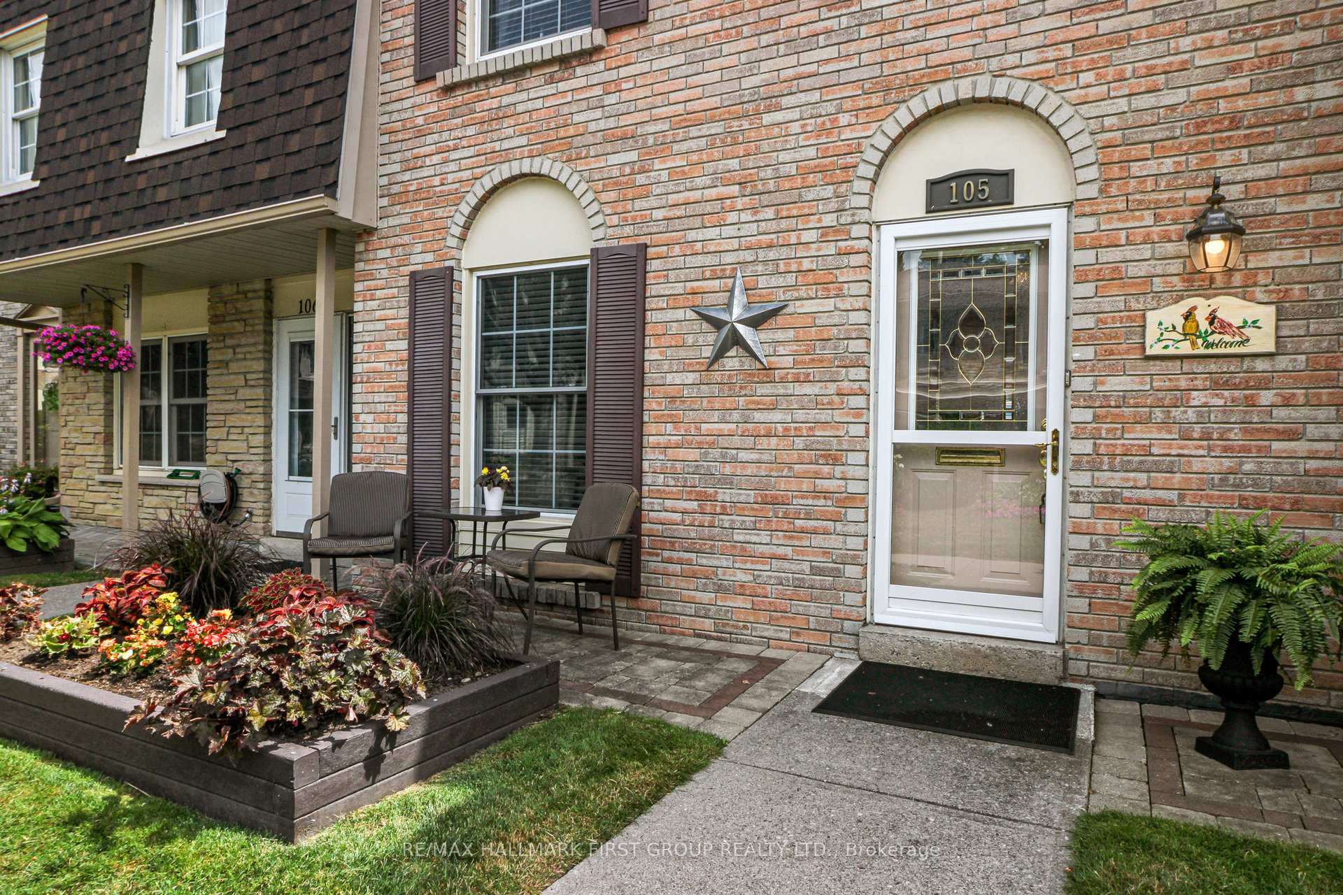 Photo 4 of Unit 105, 580 Eyer Drive, Pickering, West Shore — HOMEH