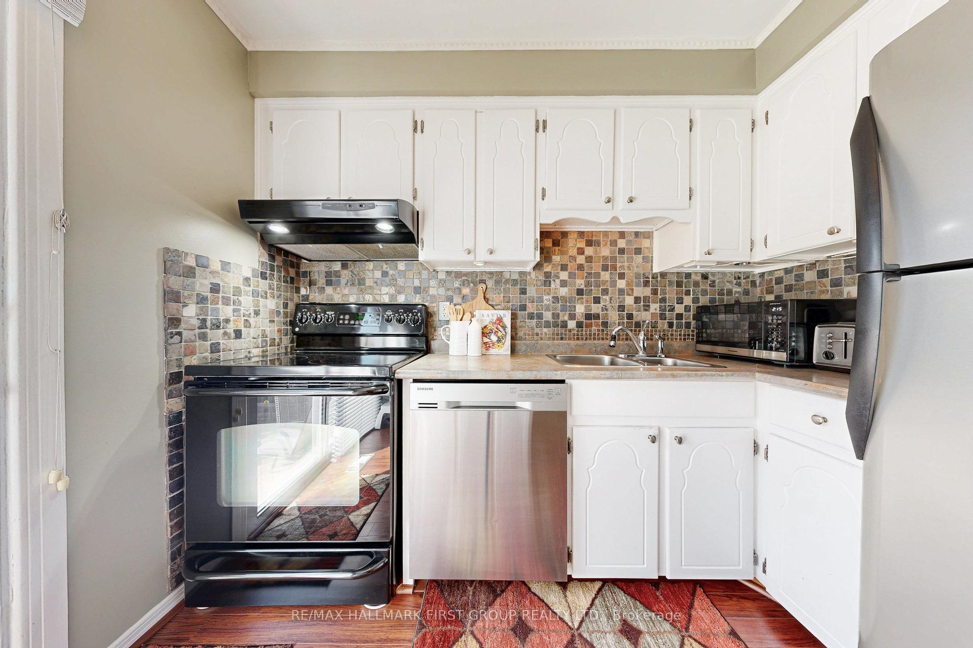 Photo 15 of Unit 105, 580 Eyer Drive, Pickering, West Shore — HOMEH