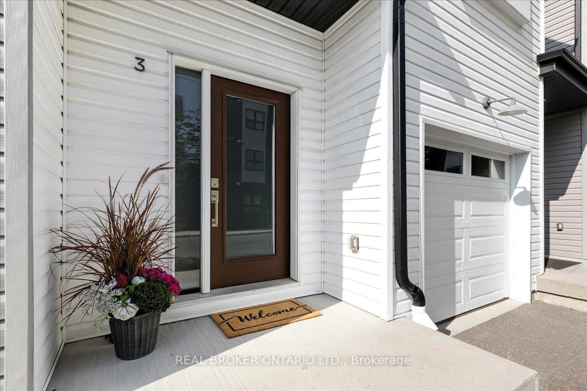 Photo 2 of Unit 3, 110 Fergus Avenue, Kitchener — HOMEH