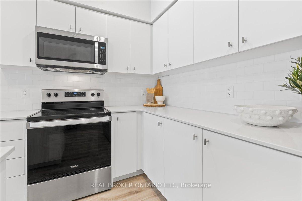 Photo 10 of Unit 3, 110 Fergus Avenue, Kitchener — HOMEH