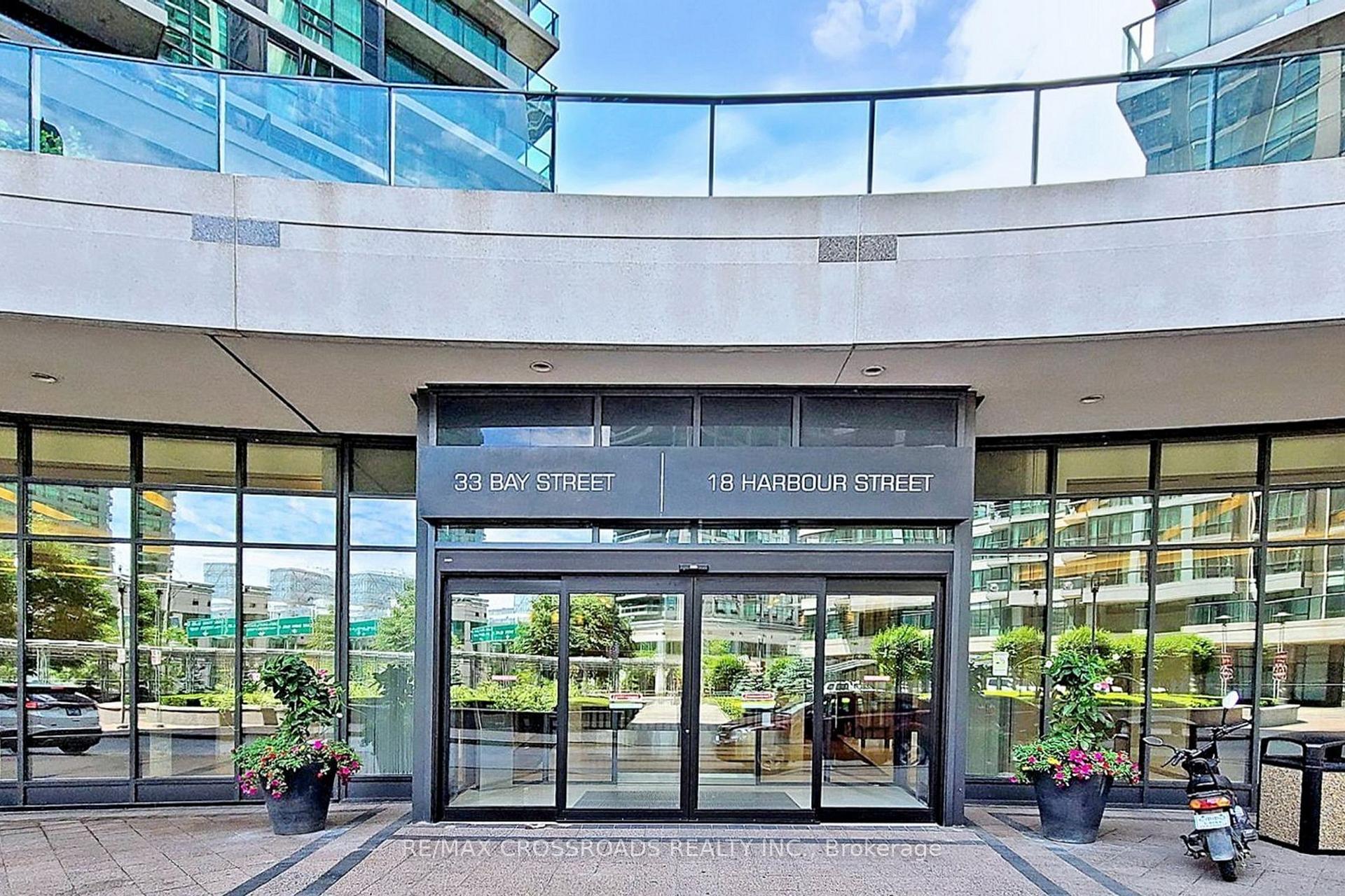 Photo 1 of Unit 813, 33 Bay Street, Toronto, Waterfront Communities — HOMEH