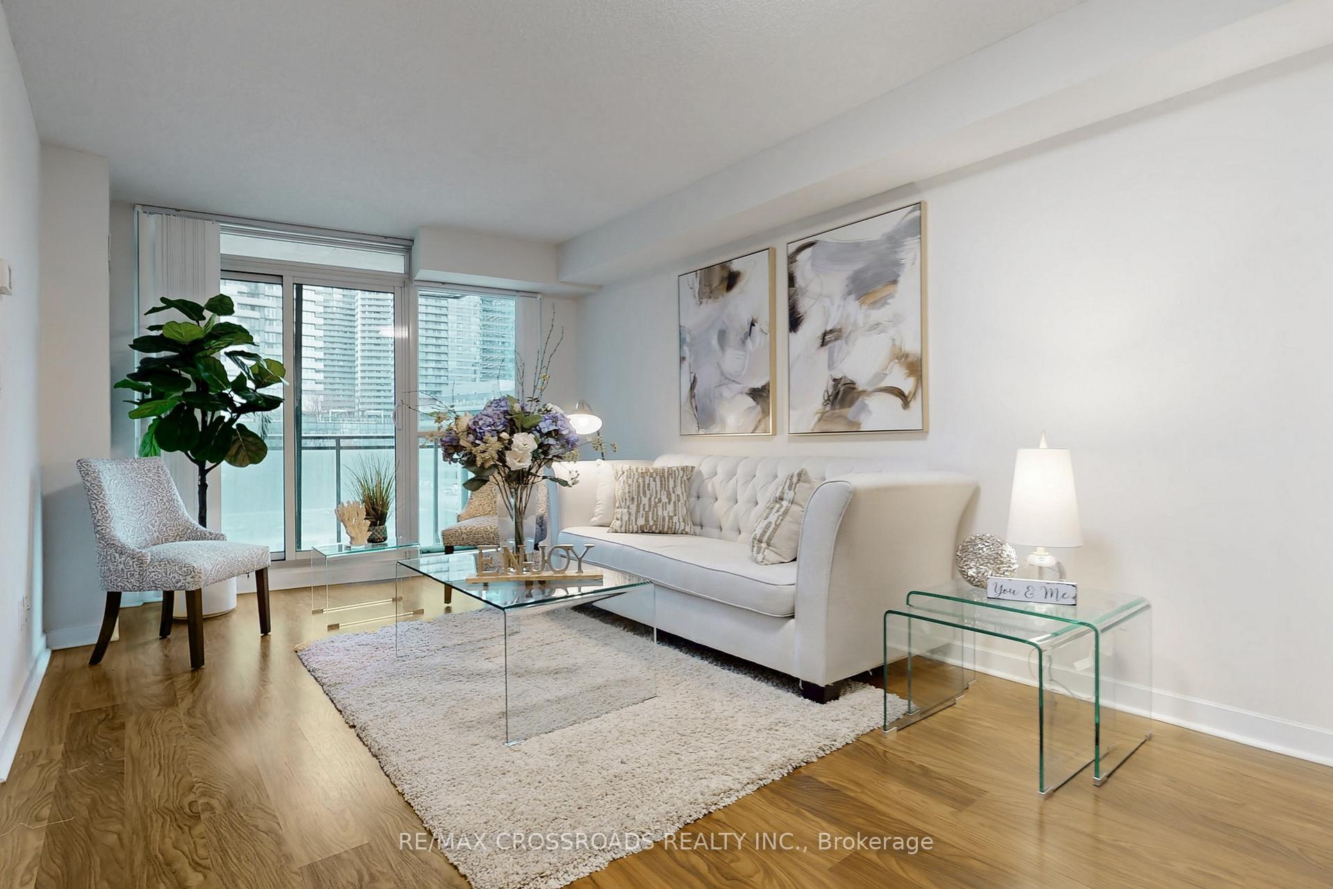 Photo 2 of Unit 813, 33 Bay Street, Toronto, Waterfront Communities — HOMEH