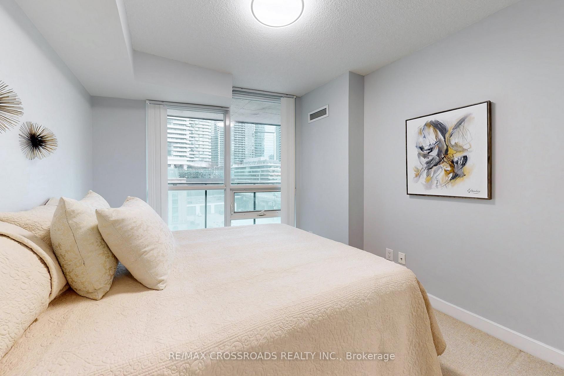 Photo 10 of Unit 813, 33 Bay Street, Toronto, Waterfront Communities — HOMEH
