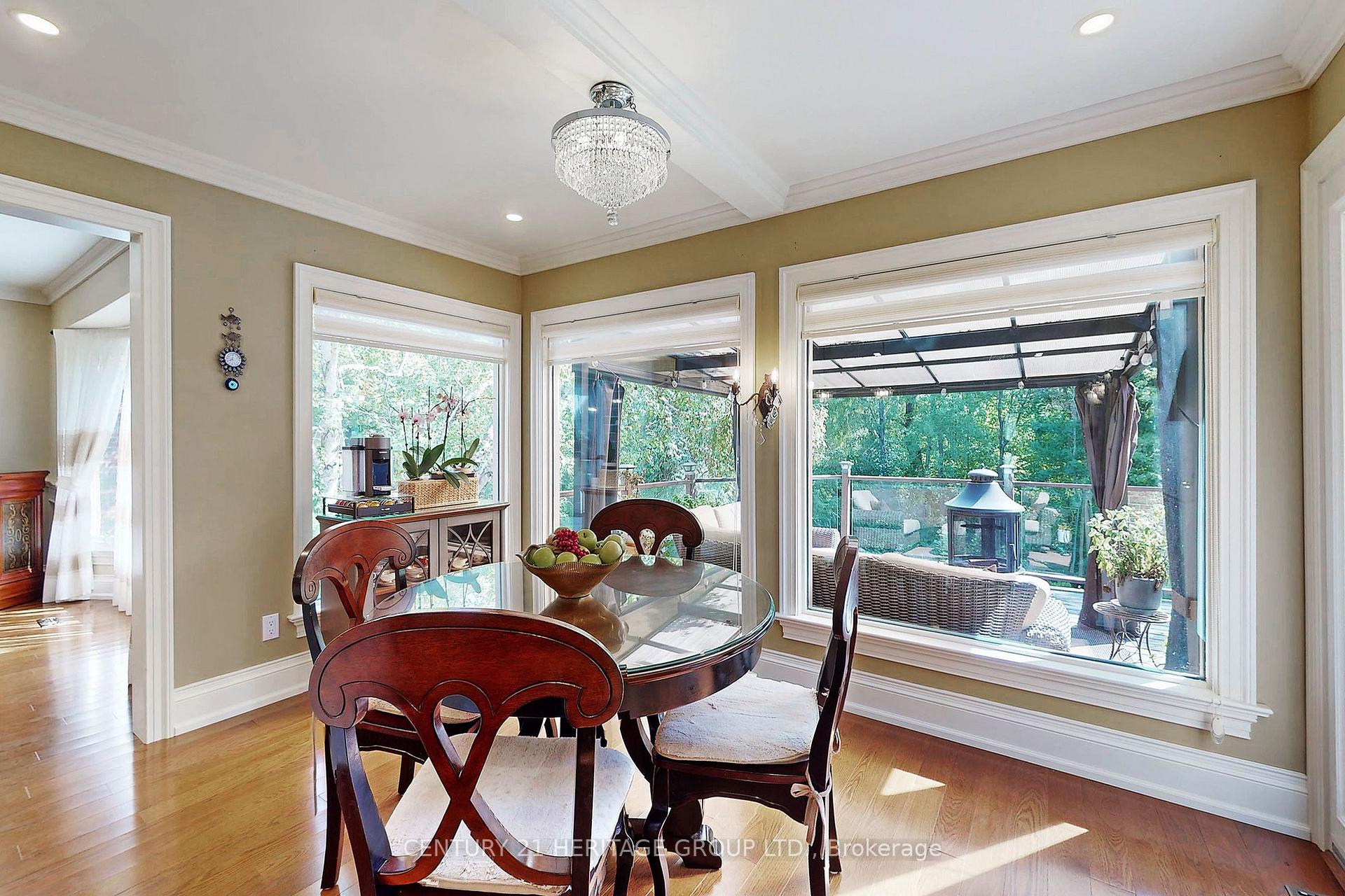 Photo 9 of 8 Petch Crescent, Aurora, Aurora Highlands — HOMEH