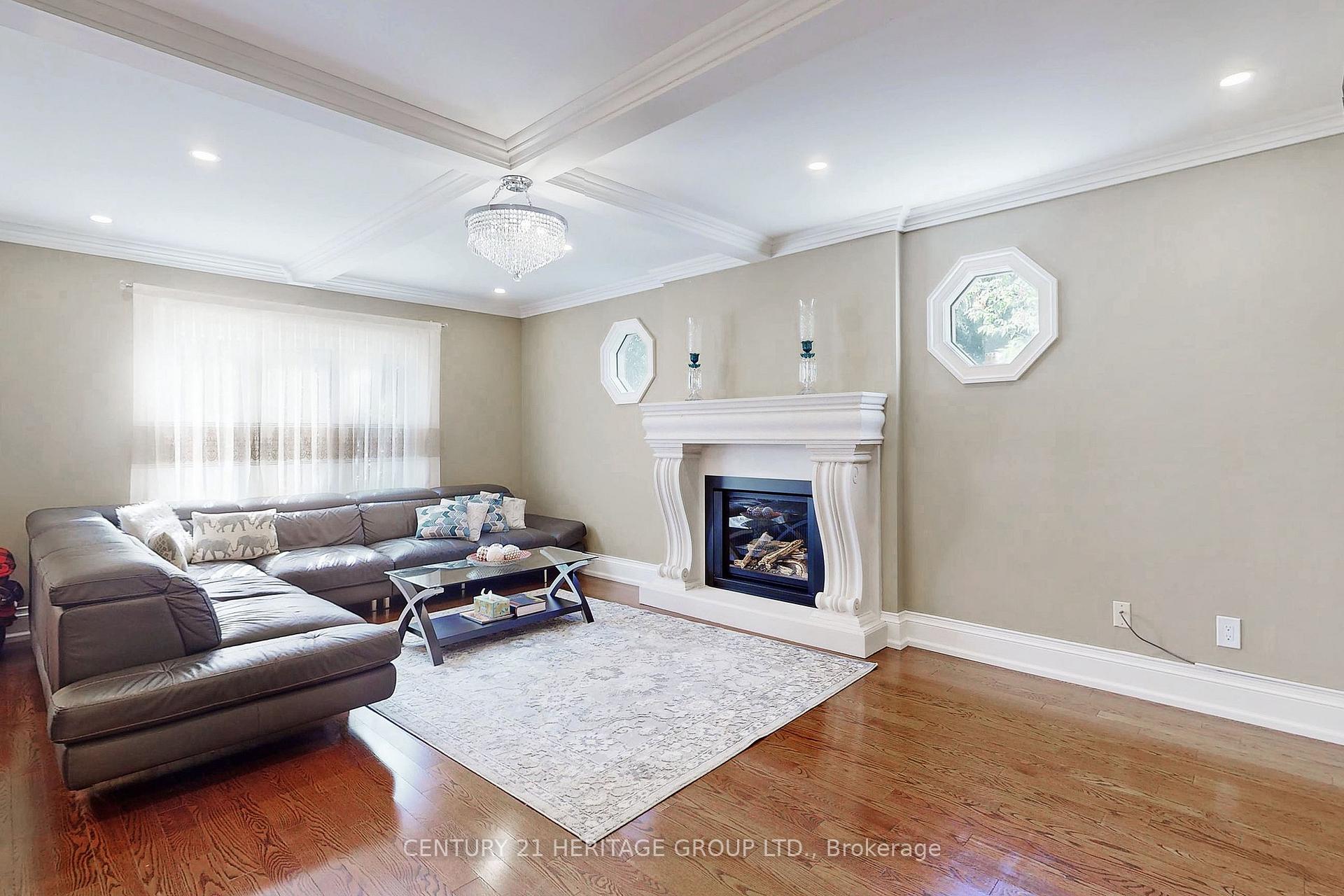 Photo 11 of 8 Petch Crescent, Aurora, Aurora Highlands — HOMEH