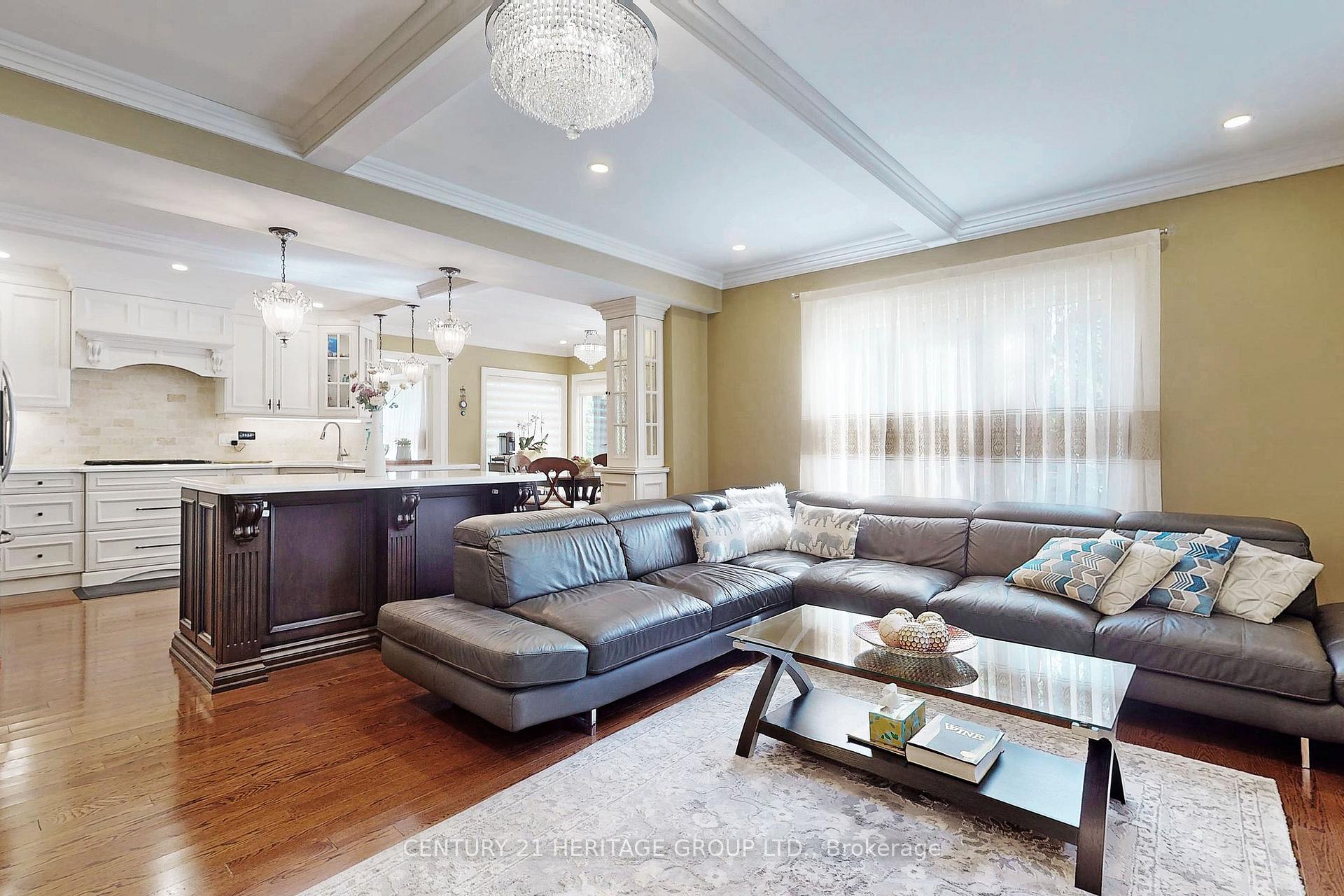 Photo 12 of 8 Petch Crescent, Aurora, Aurora Highlands — HOMEH
