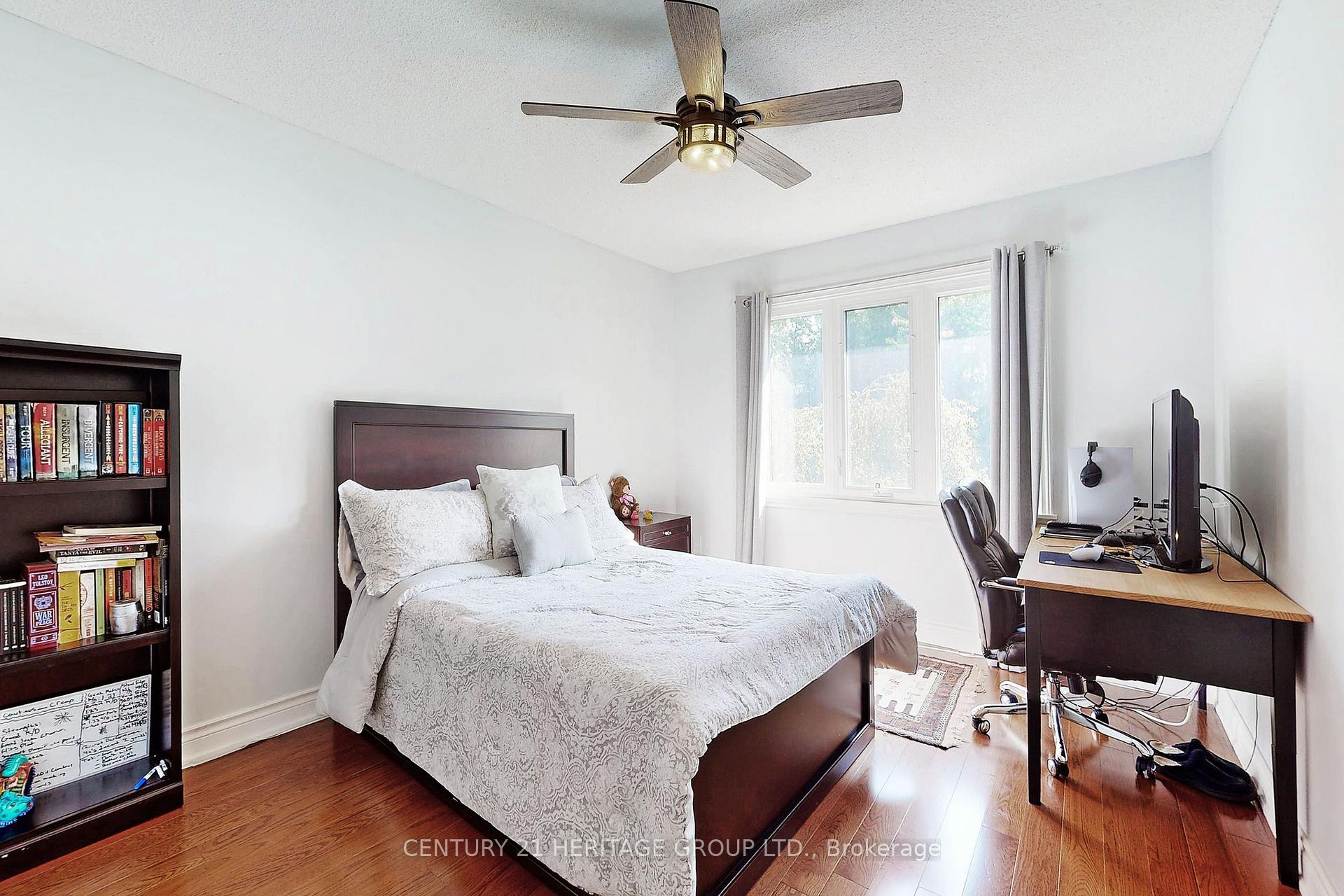 Photo 19 of 8 Petch Crescent, Aurora, Aurora Highlands — HOMEH