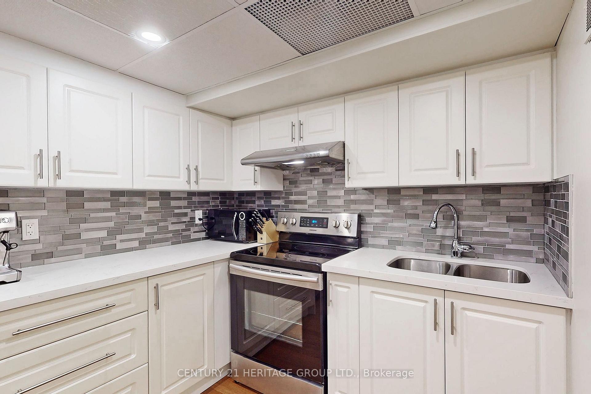 Photo 28 of 8 Petch Crescent, Aurora, Aurora Highlands — HOMEH