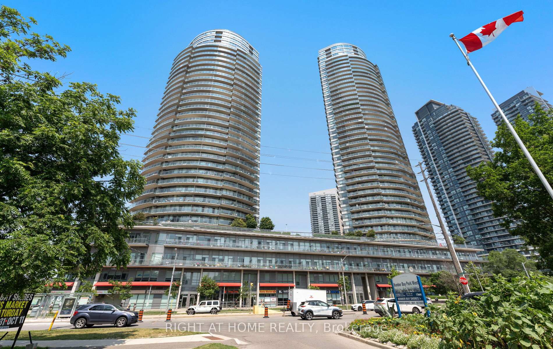 Front of Unit 803, 2230 Lake Shore Boulevard W