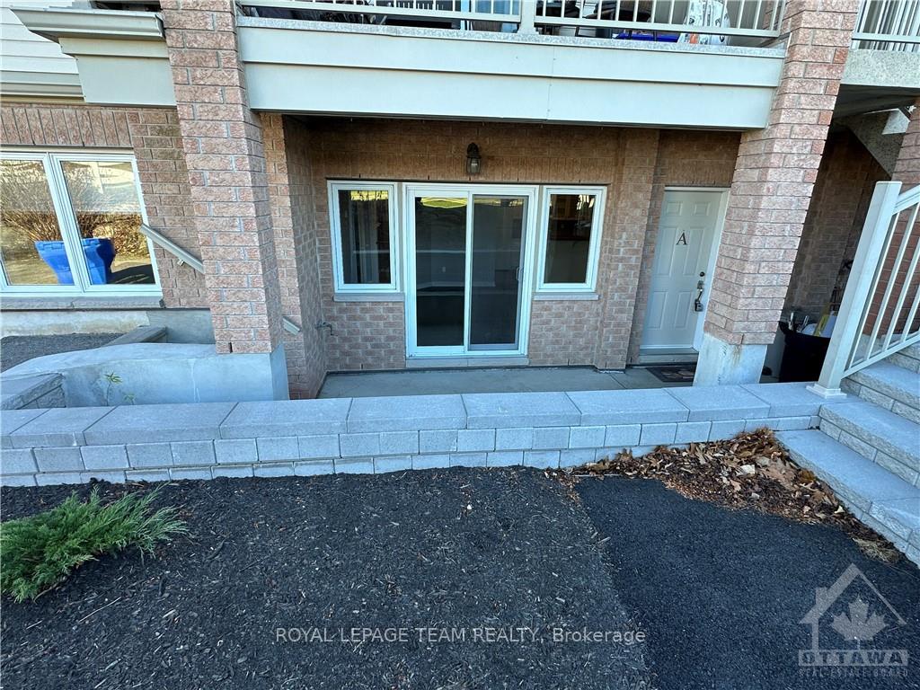 Photo 4 of Unit A, 900 White Alder Avenue, Ottawa, Blossom Park/Kemp Park/Findlay Creek — HOMEH