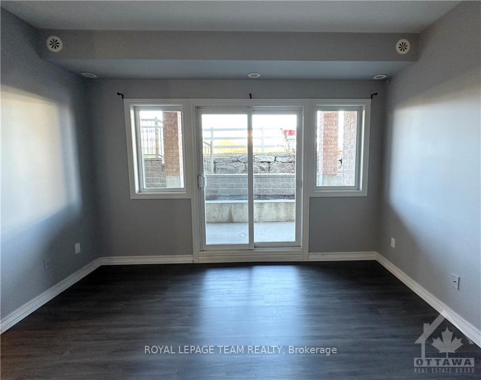 Photo 8 of Unit A, 900 White Alder Avenue, Ottawa, Blossom Park/Kemp Park/Findlay Creek — HOMEH