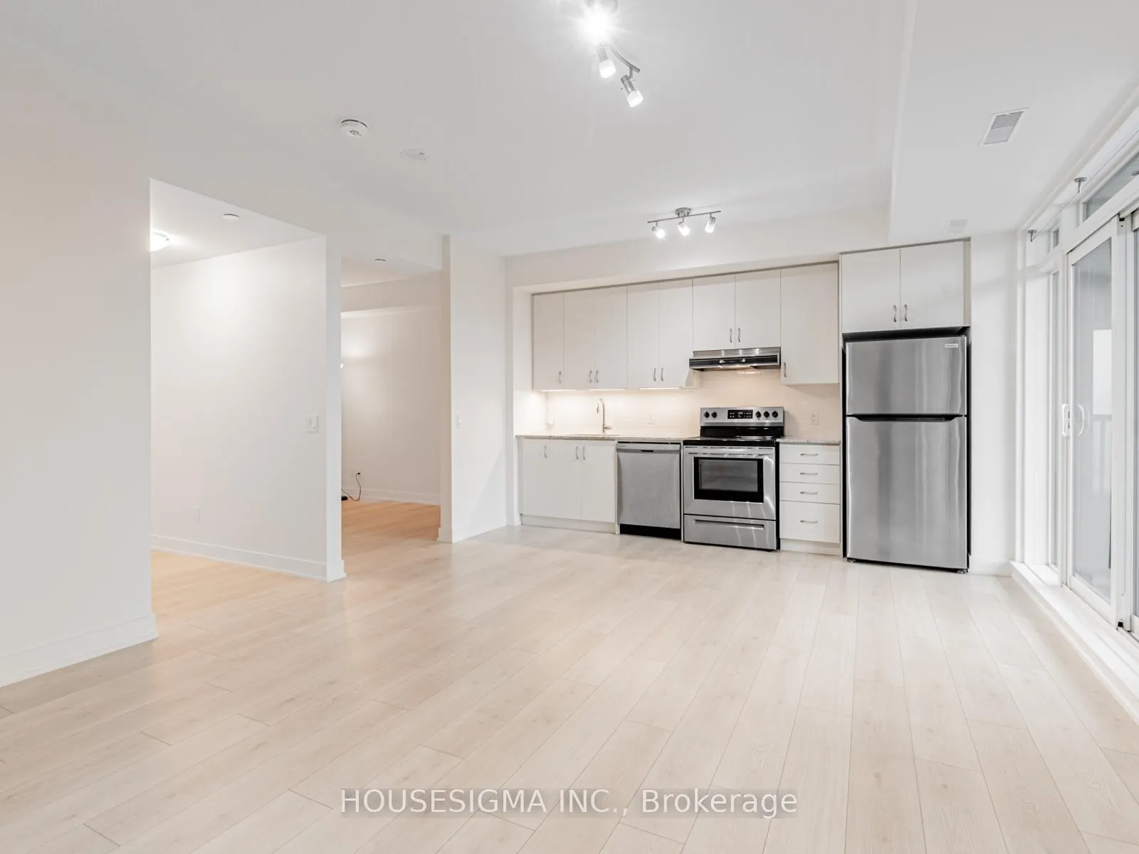 Photo 20 of Unit 313, 1 Climo Lane, Markham, Wismer — HOMEH