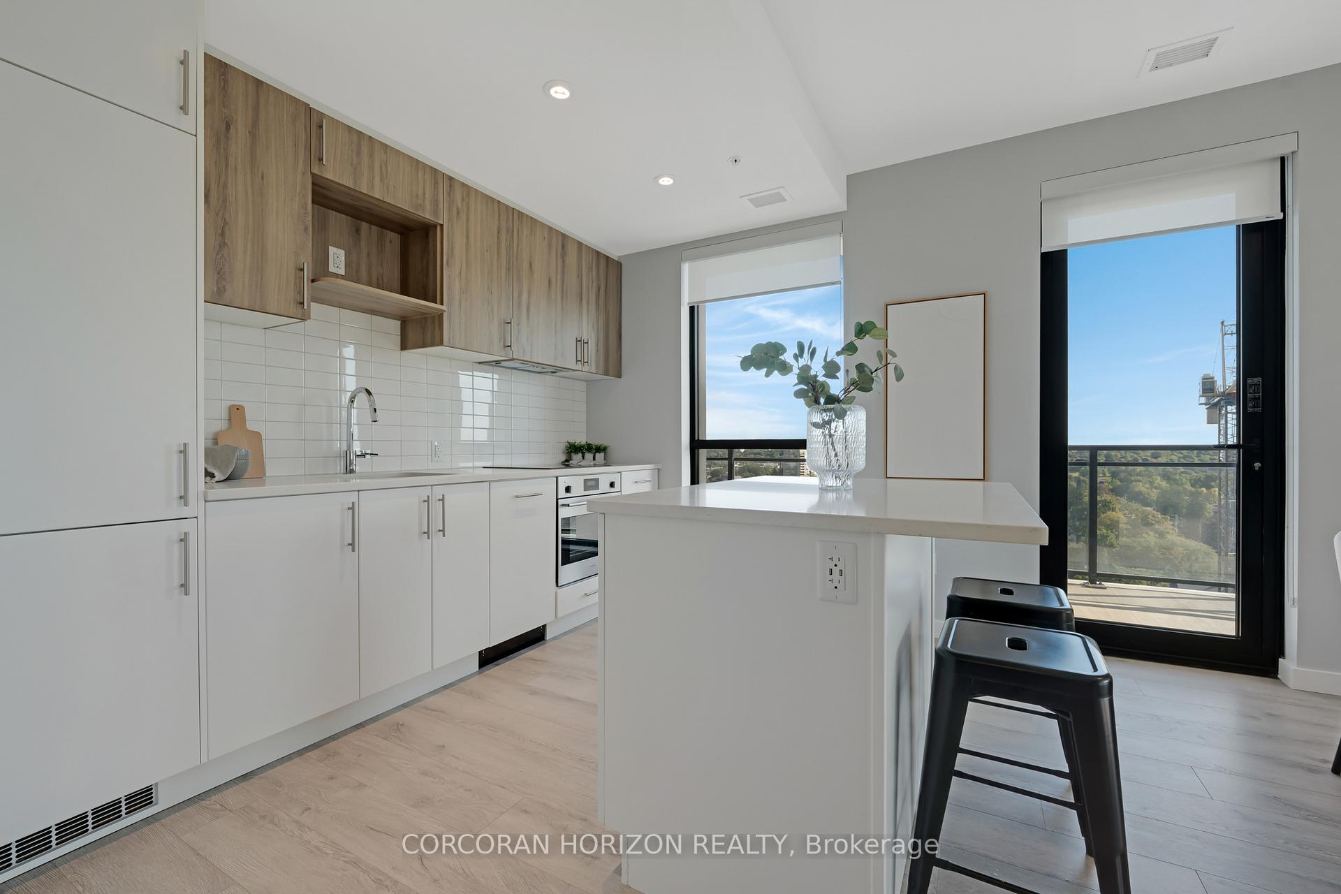 Photo 6 of Unit 1414, 181 King Street S, Waterloo — HOMEH