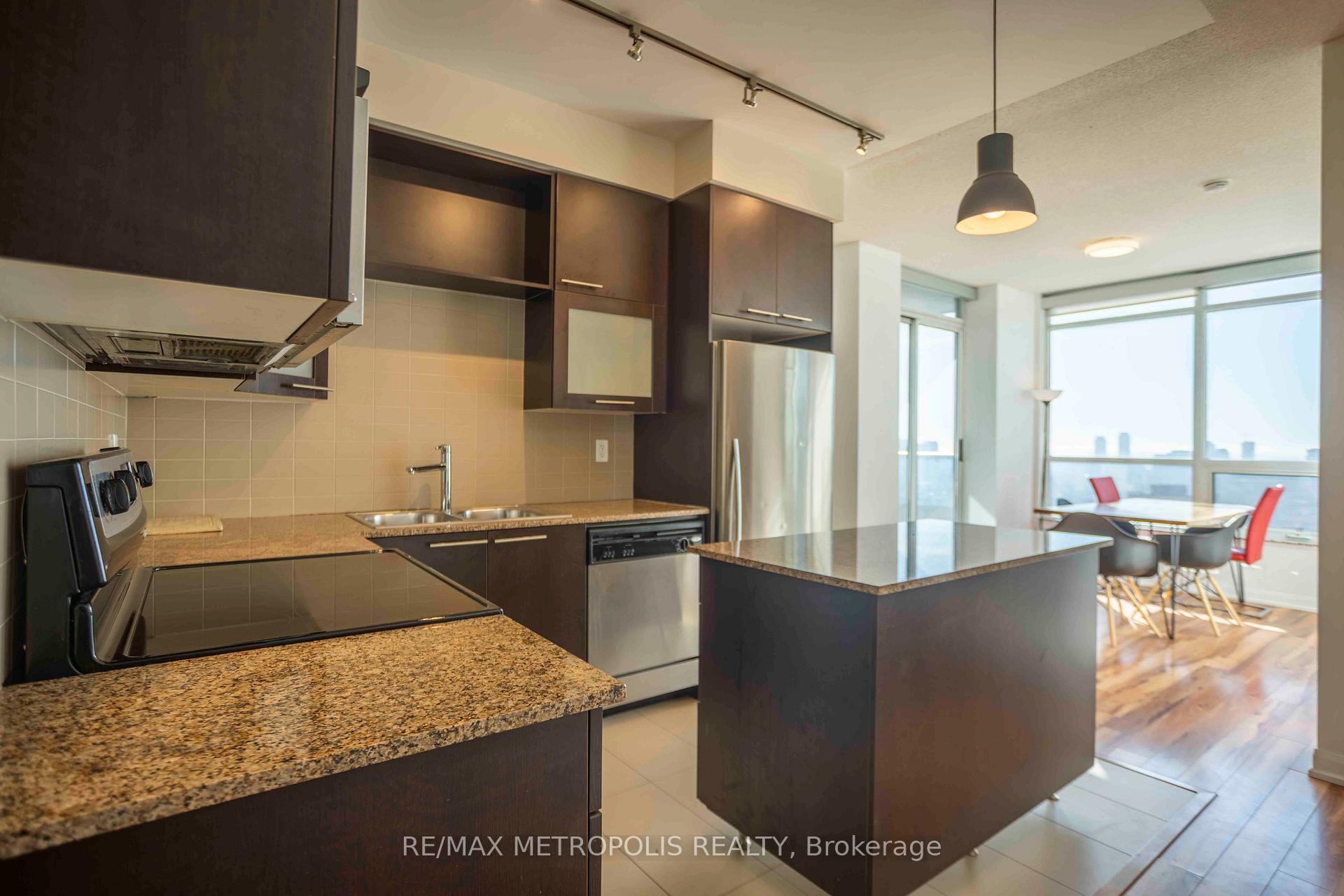 Front of Unit 1704, 500 Sherbourne Street