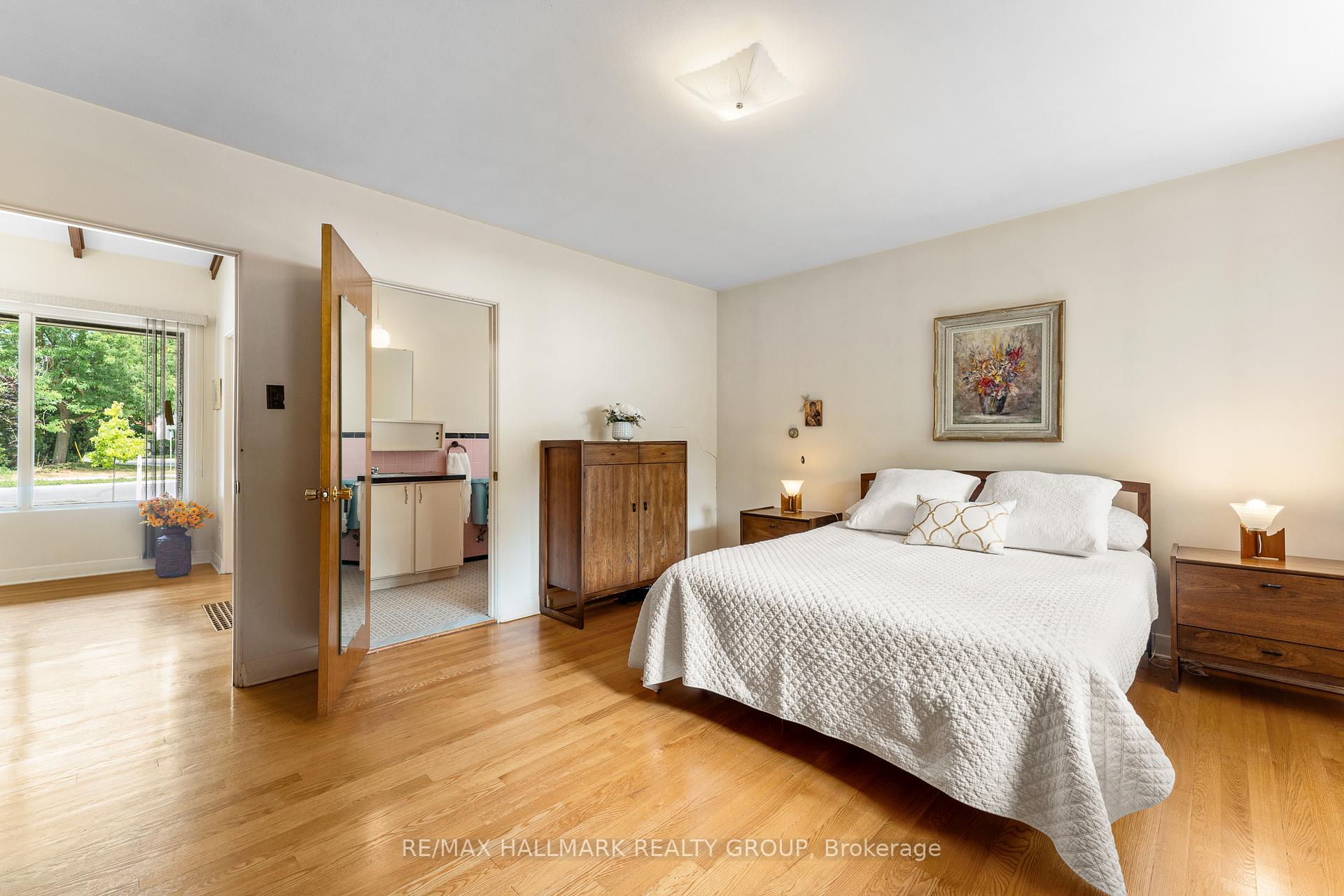 Photo 11 of 116 Sherwood Drive, Ottawa, Civic Hospital — HOMEH