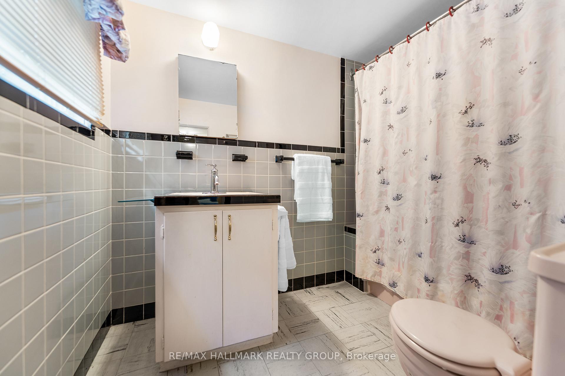 Photo 9 of 116 Sherwood Drive, Ottawa, Civic Hospital — HOMEH