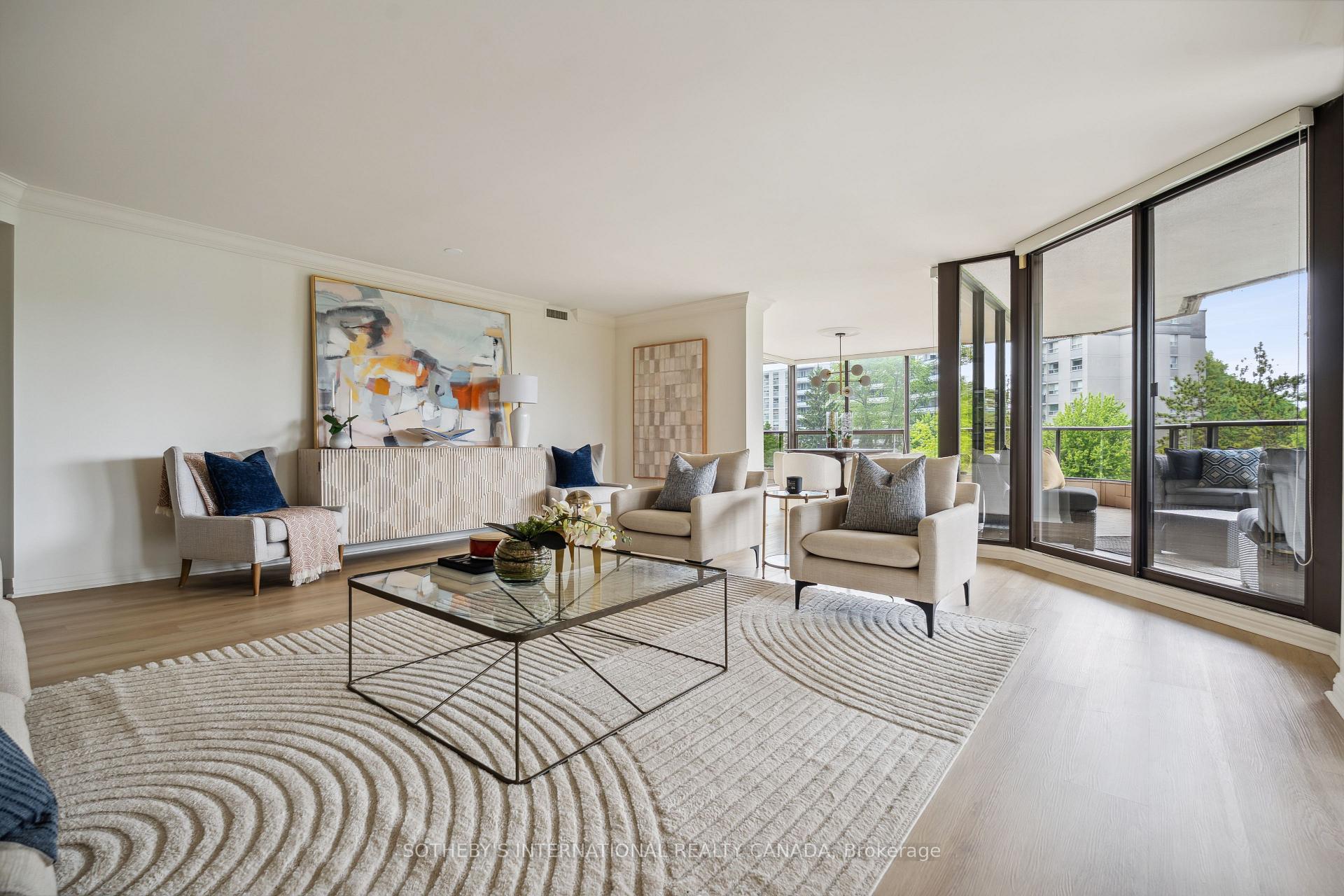 Photo 5 of Unit 401, 3900 Yonge Street, Toronto, Bedford Park-Nortown — HOMEH