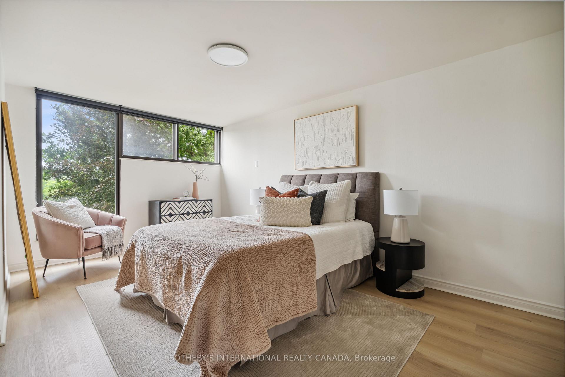 Photo 17 of Unit 401, 3900 Yonge Street, Toronto, Bedford Park-Nortown — HOMEH