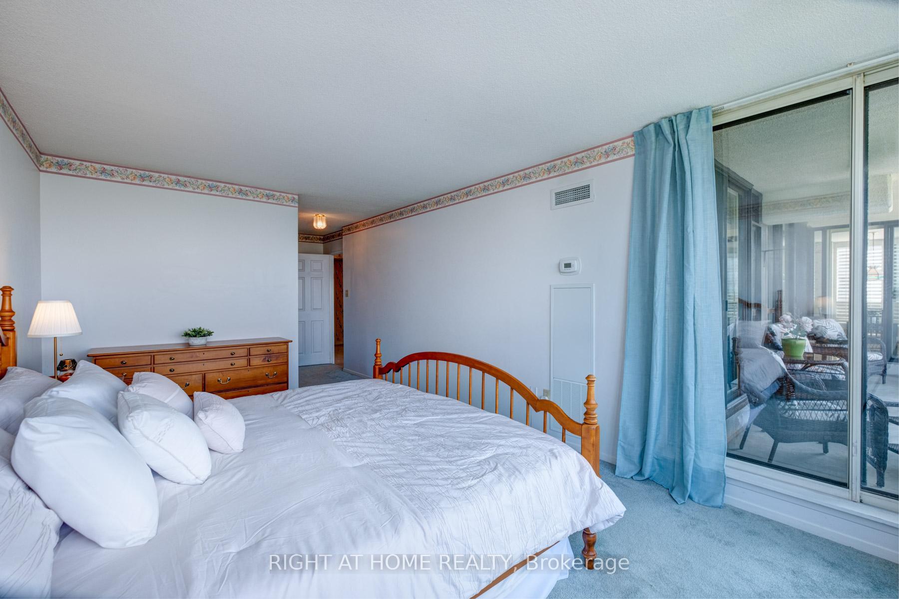 Photo 16 of Unit 605, 55 Austin Drive, Markham, Markville — HOMEH