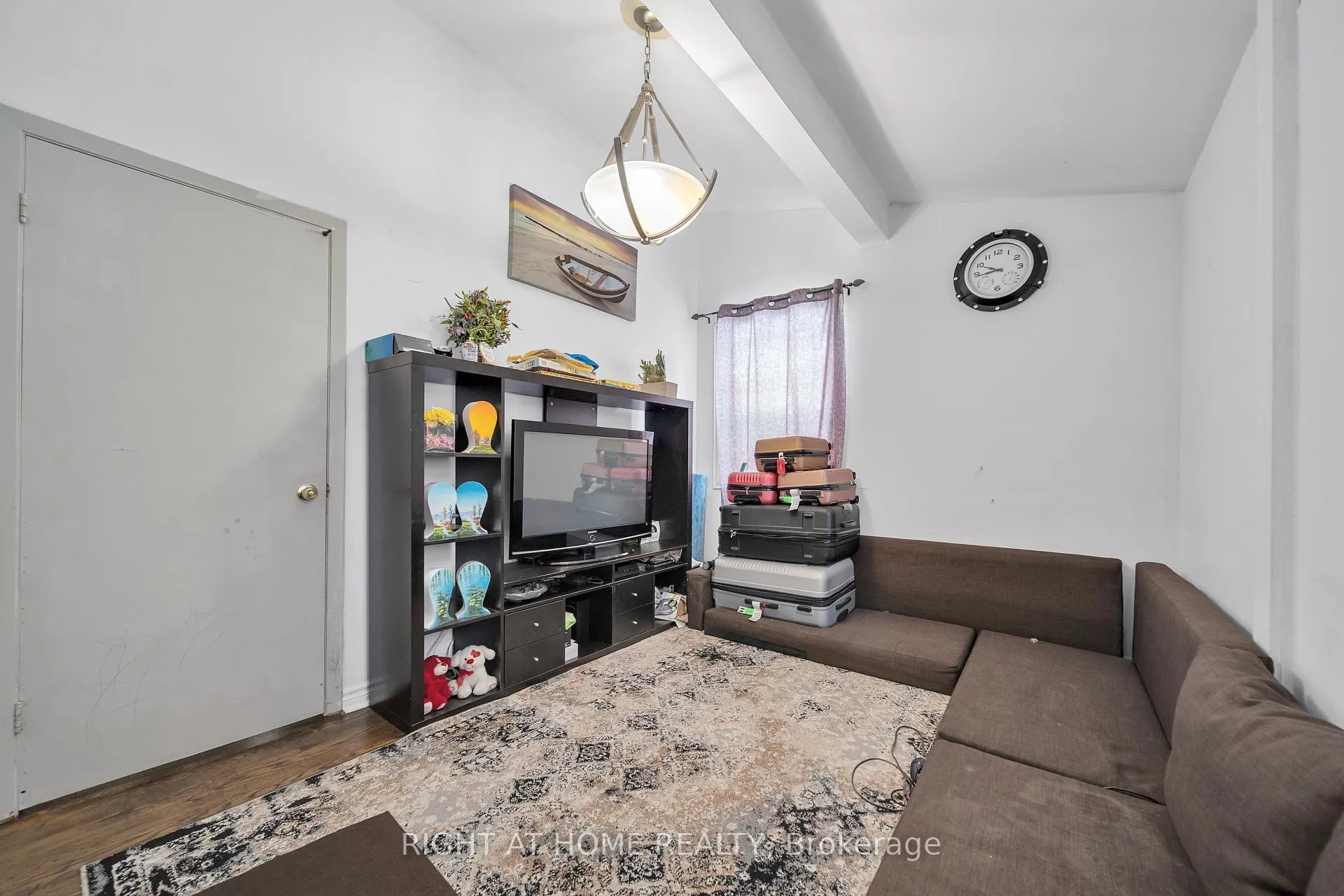 Photo 22 of 272 Westcourt Place, Waterloo — HOMEH