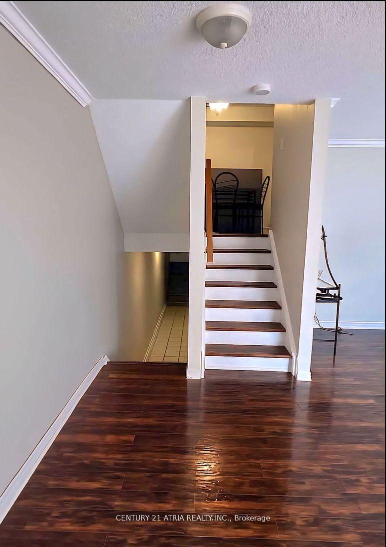 Photo 9 of Unit 239, 299 Milestone Crescent, Aurora, Aurora Village — HOMEH