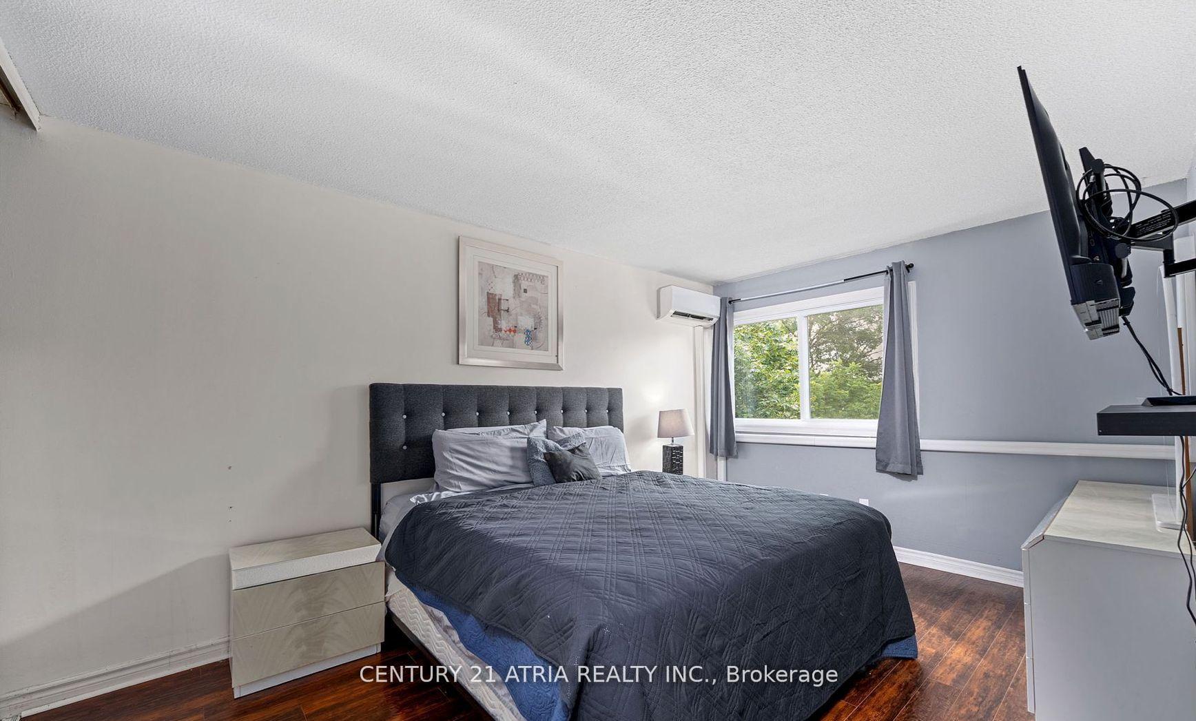 Photo 13 of Unit 239, 299 Milestone Crescent, Aurora, Aurora Village — HOMEH