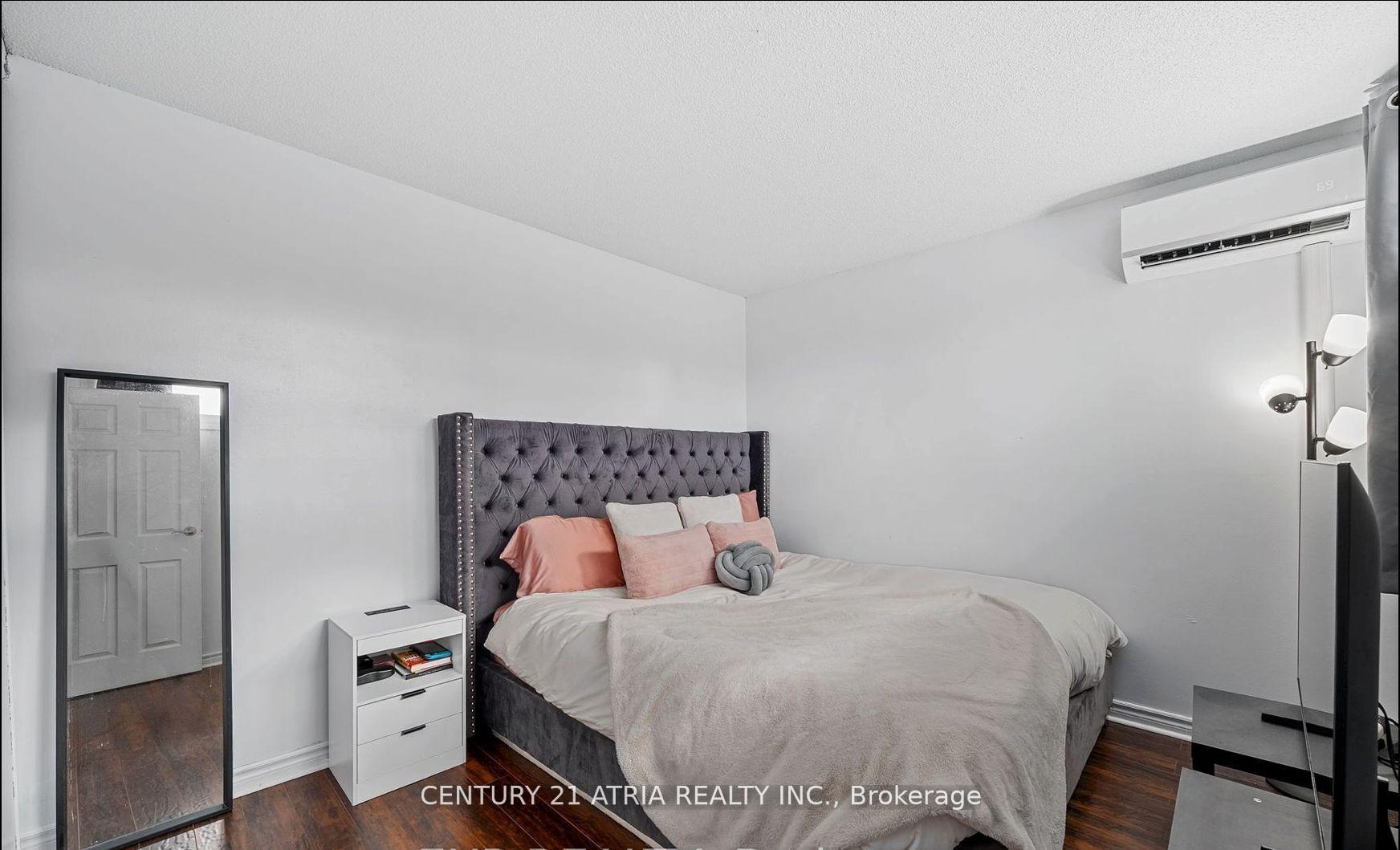 Photo 15 of Unit 239, 299 Milestone Crescent, Aurora, Aurora Village — HOMEH