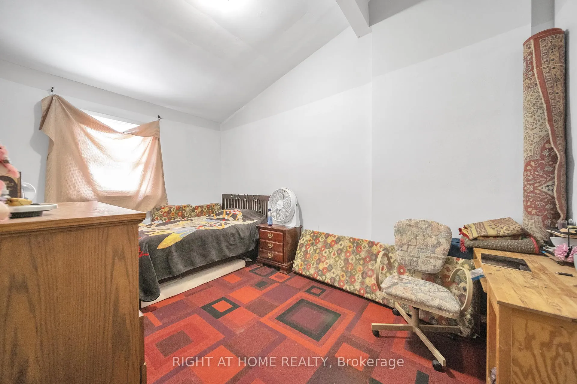 Photo 22 of 312 Westcourt Place, Waterloo — HOMEH