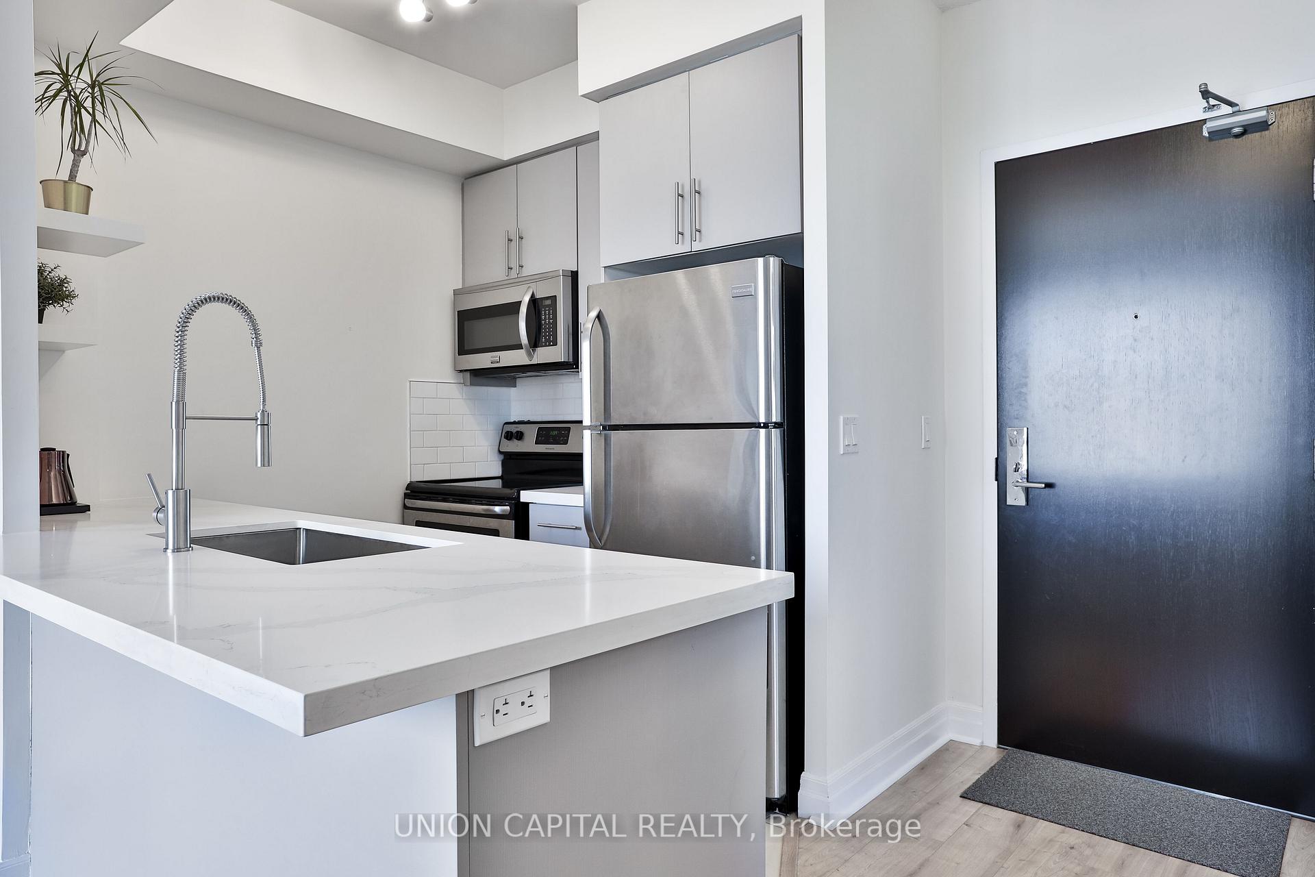 Photo 7 of Unit 801, 8110 Birchmount Road, Markham, Unionville — HOMEH