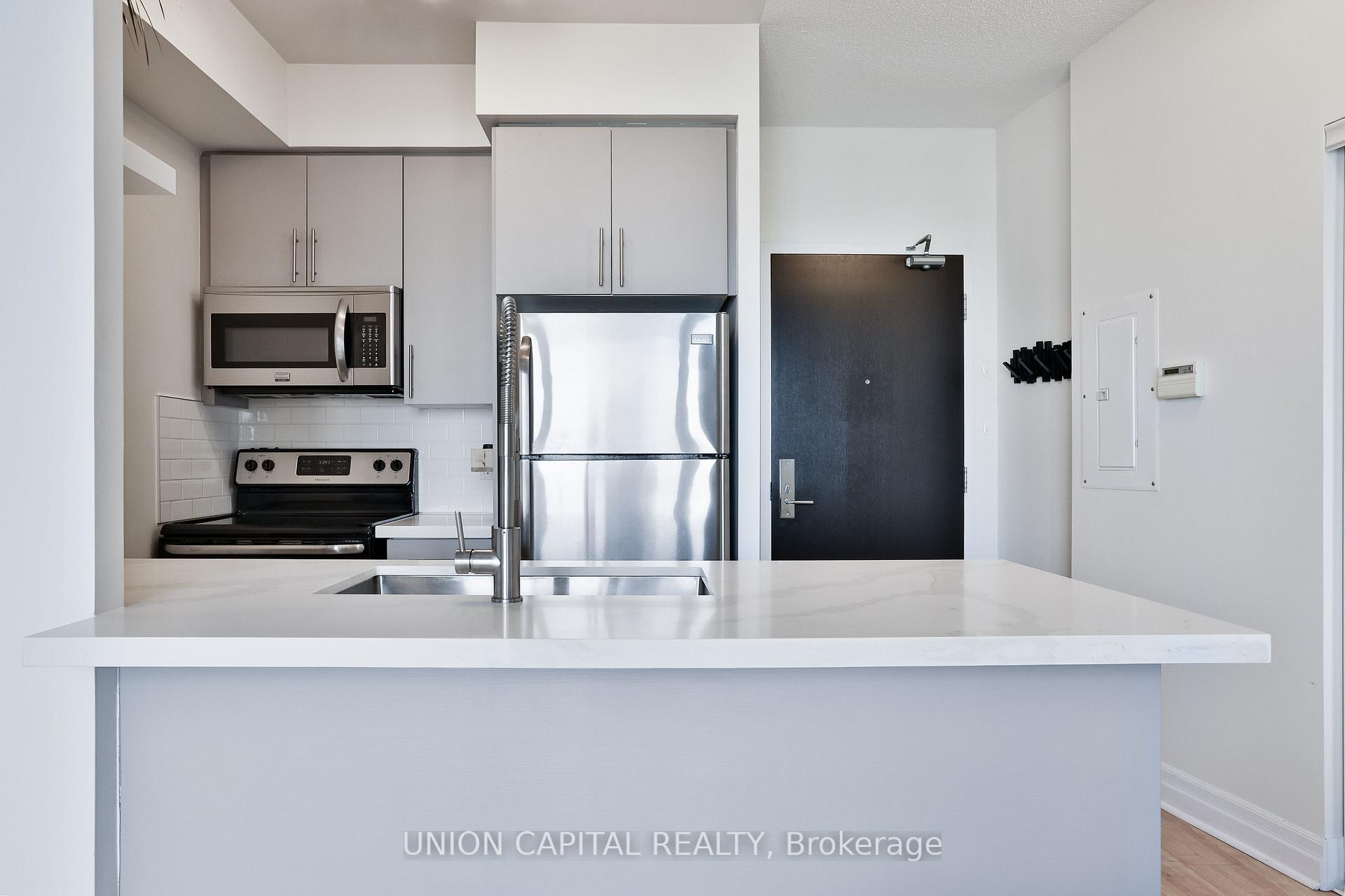 Photo 10 of Unit 801, 8110 Birchmount Road, Markham, Unionville — HOMEH
