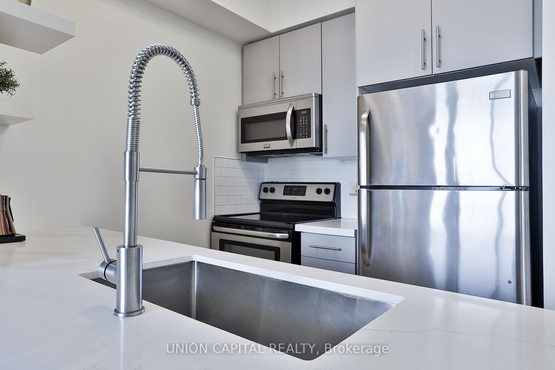 Photo 11 of Unit 801, 8110 Birchmount Road, Markham, Unionville — HOMEH