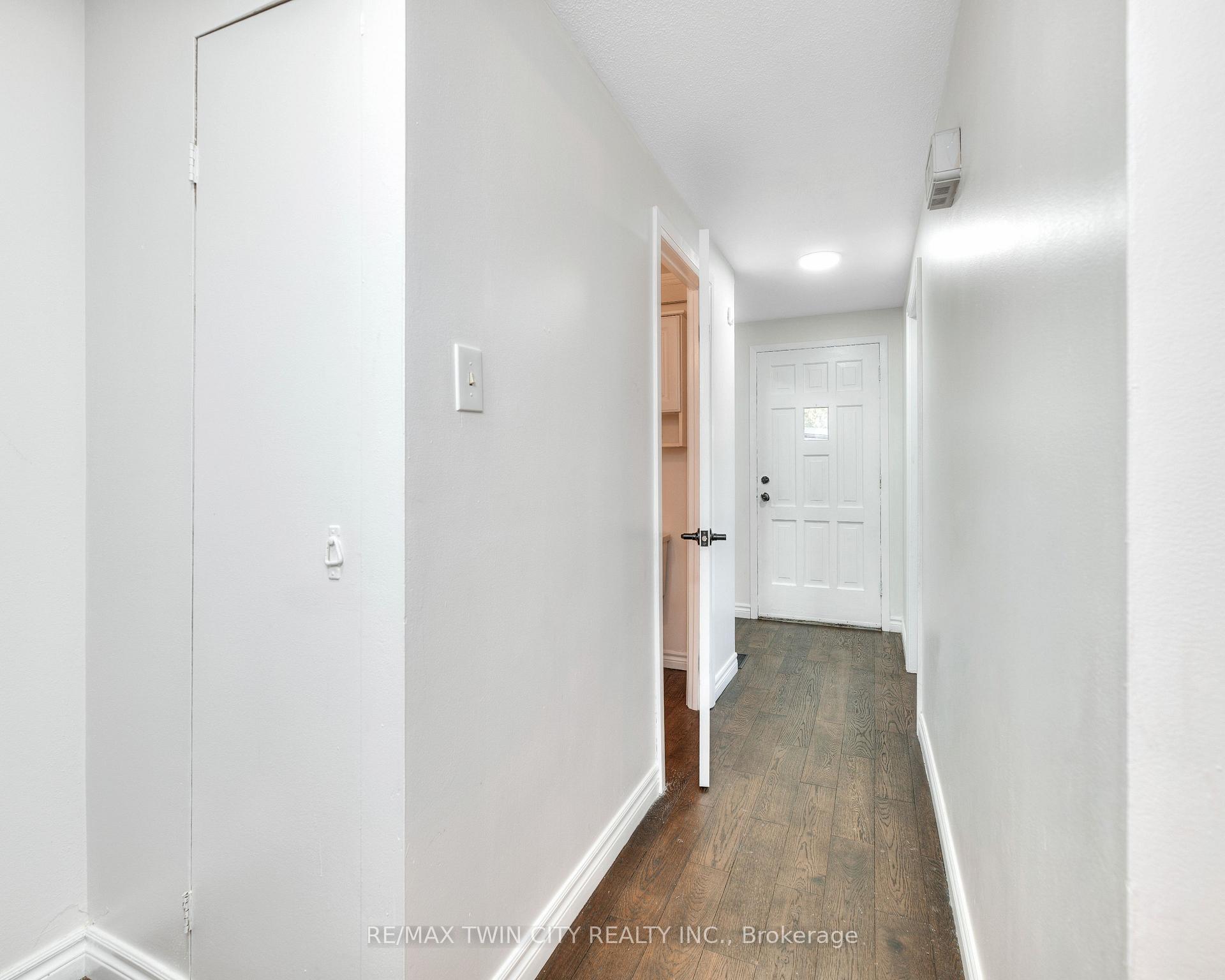 Photo 5 of Unit 8, 28 Underhill Crescent, Kitchener — HOMEH