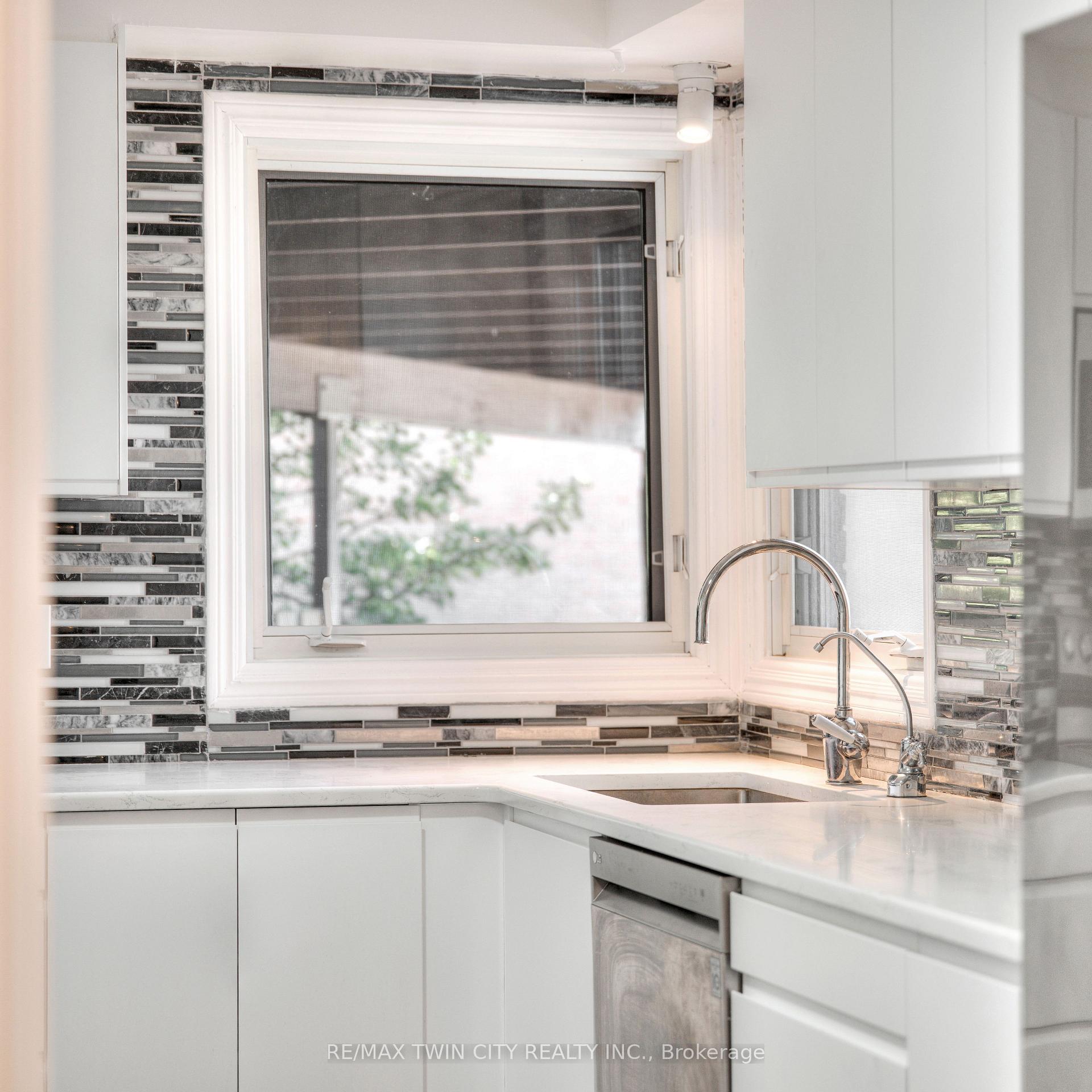 Photo 9 of Unit 8, 28 Underhill Crescent, Kitchener — HOMEH