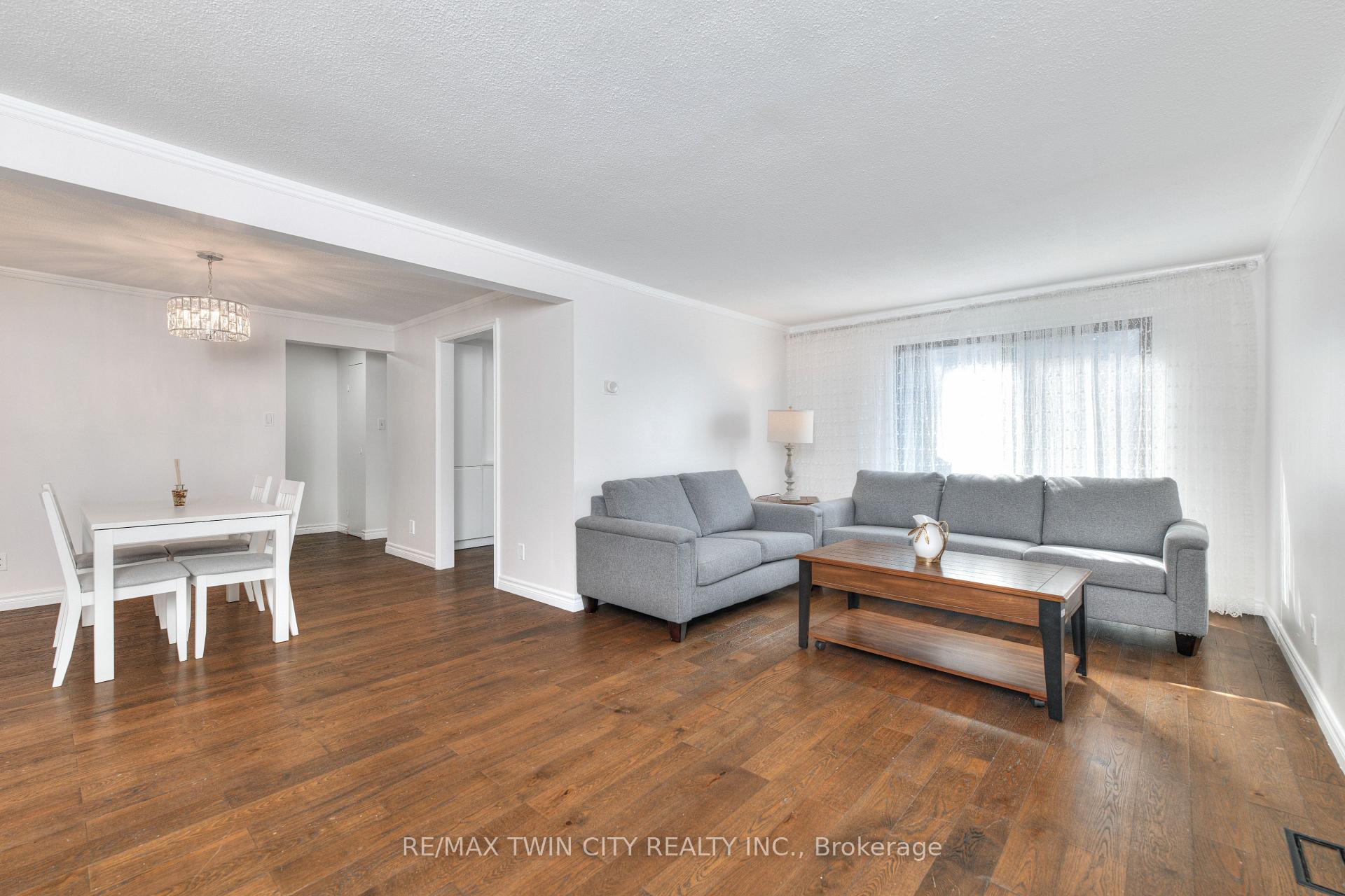 Photo 14 of Unit 8, 28 Underhill Crescent, Kitchener — HOMEH