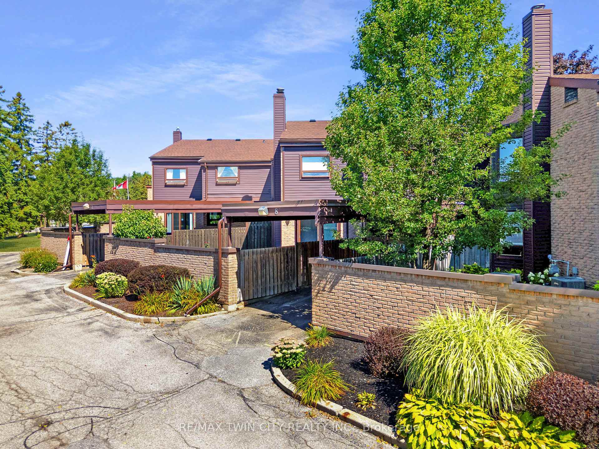 Photo 30 of Unit 8, 28 Underhill Crescent, Kitchener — HOMEH