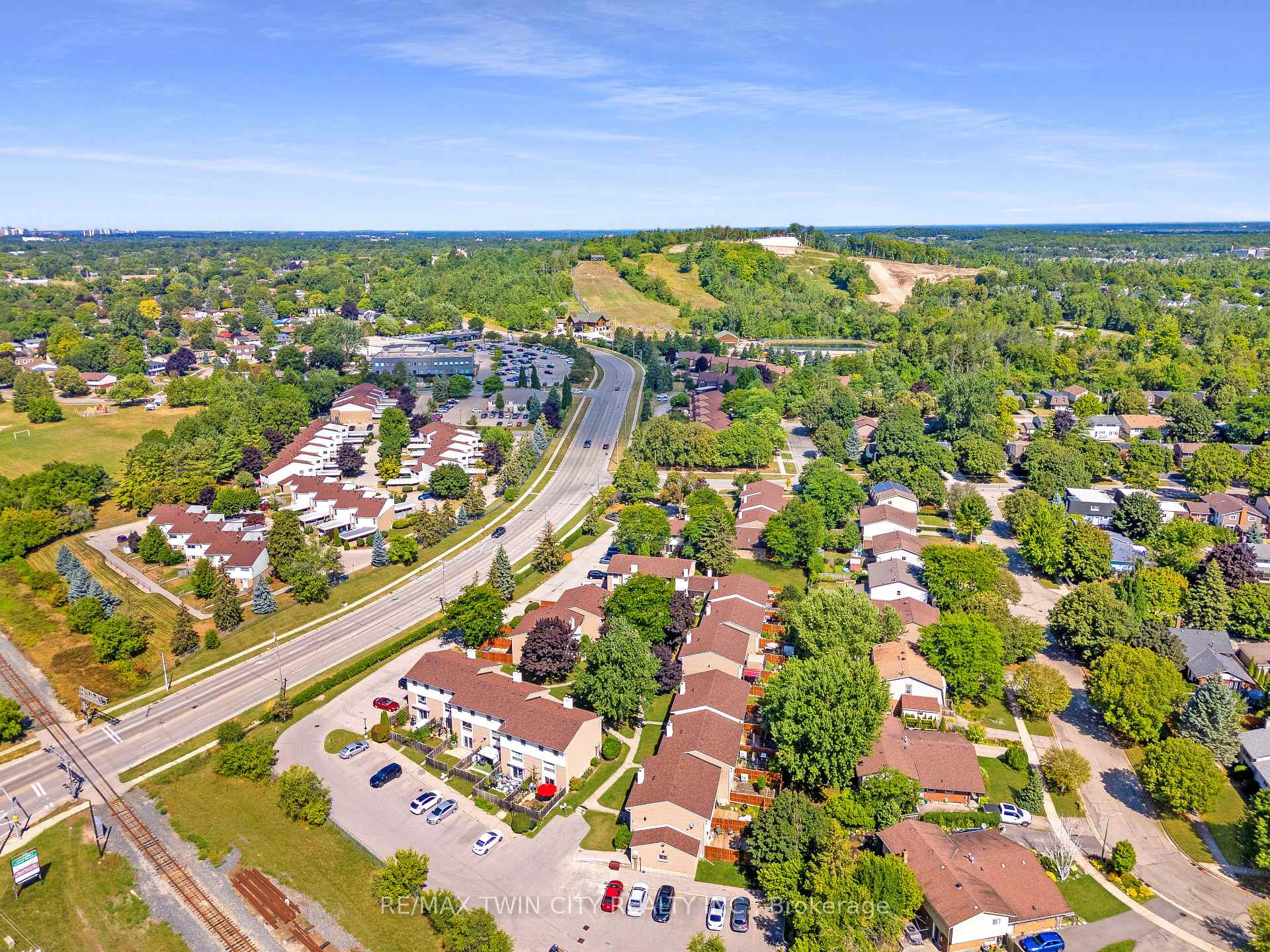 Photo 45 of Unit 8, 28 Underhill Crescent, Kitchener — HOMEH