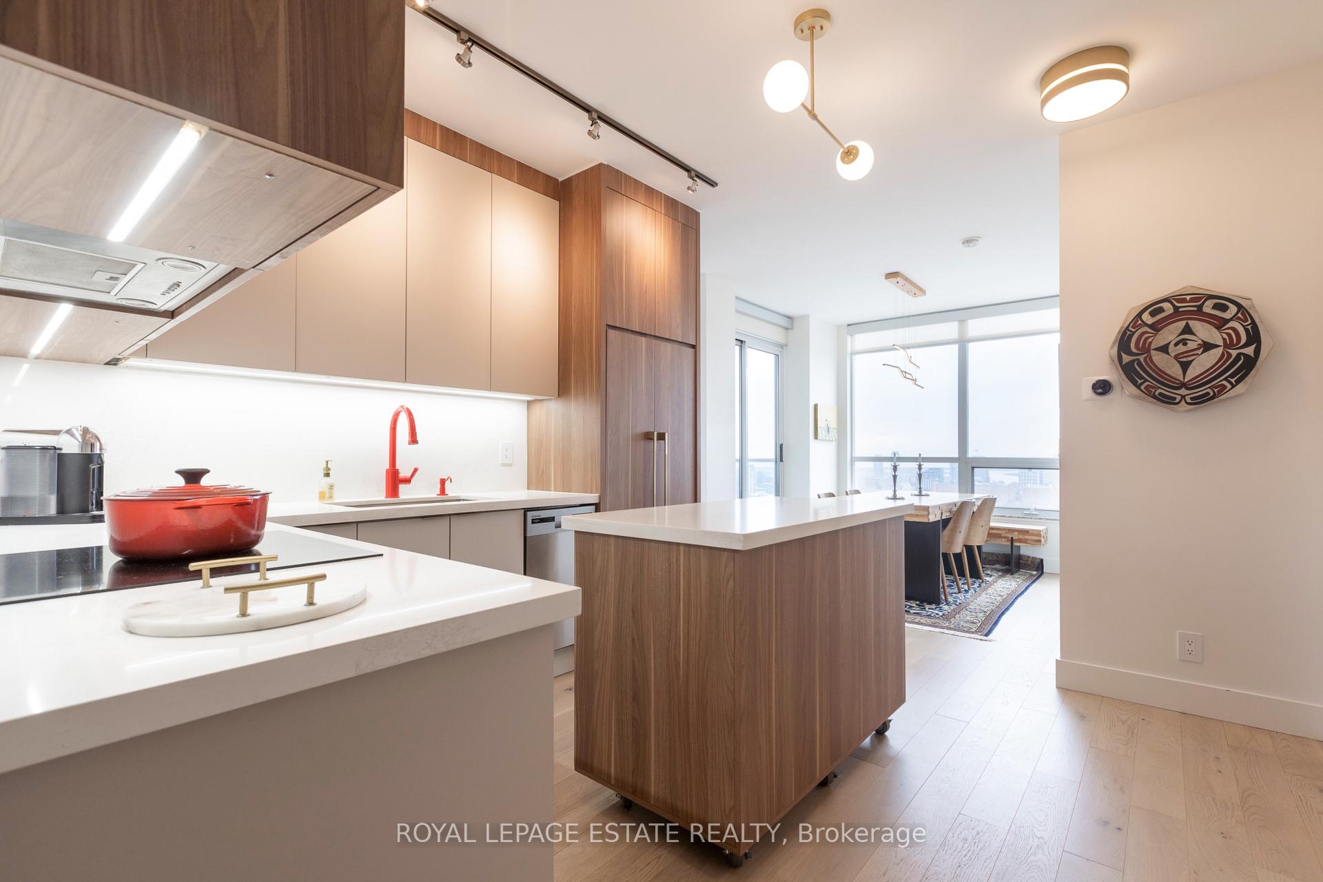 Photo 4 of Unit 2603, 500 Sherbourne Street, Toronto, North St. James Town — HOMEH
