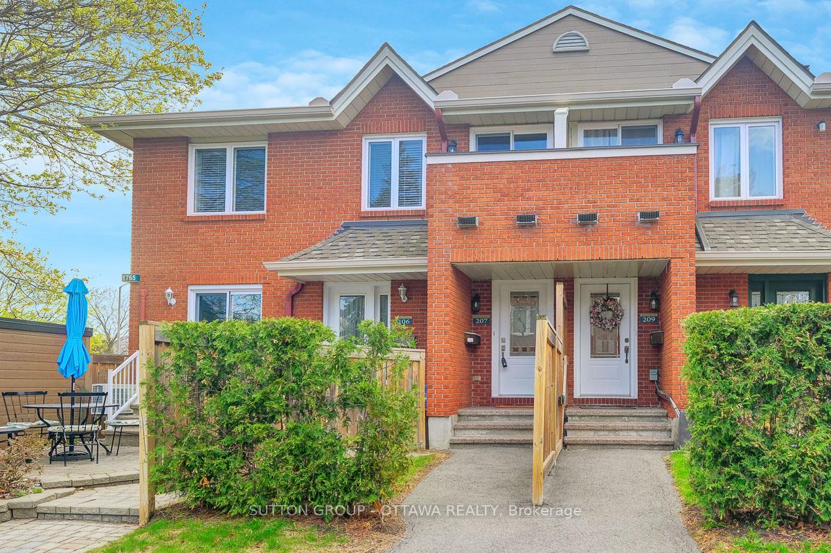 Photo 1 of Unit 207, 1765 Cabaret Lane, Ottawa, Fallingbrook/Pineridge — HOMEH