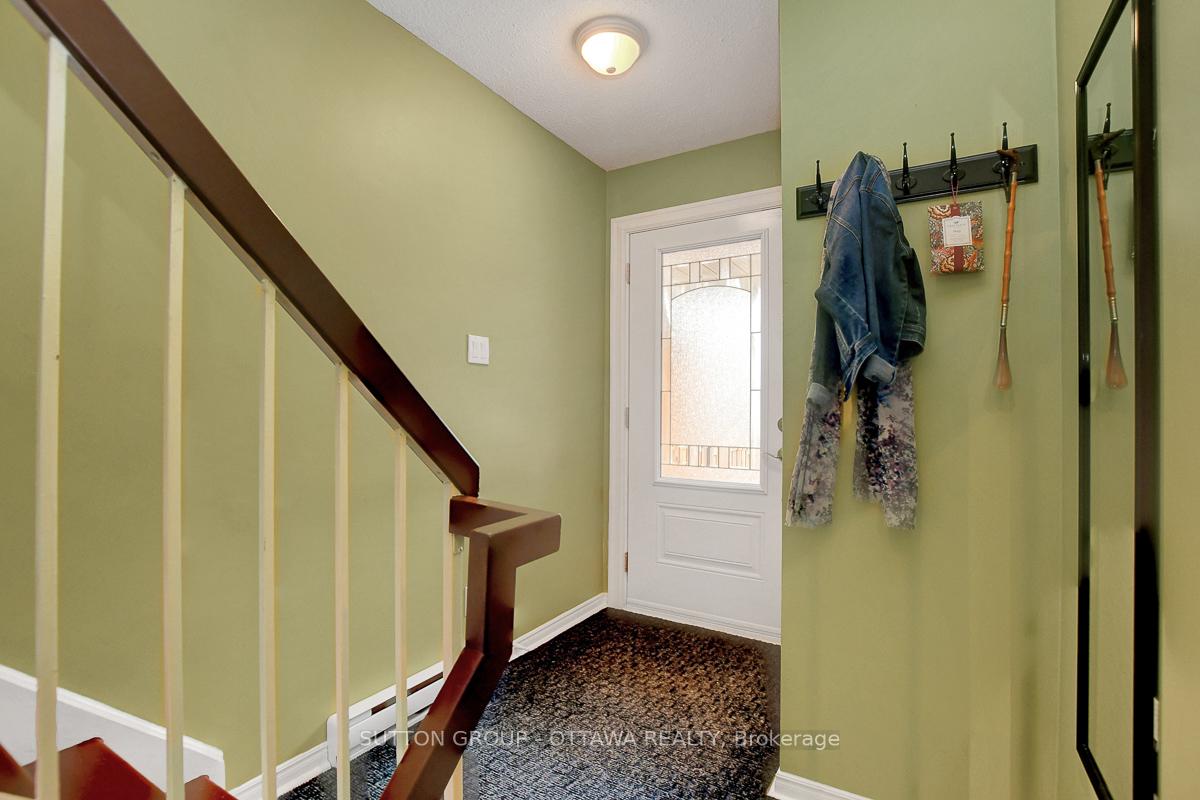 Photo 5 of Unit 207, 1765 Cabaret Lane, Ottawa, Fallingbrook/Pineridge — HOMEH
