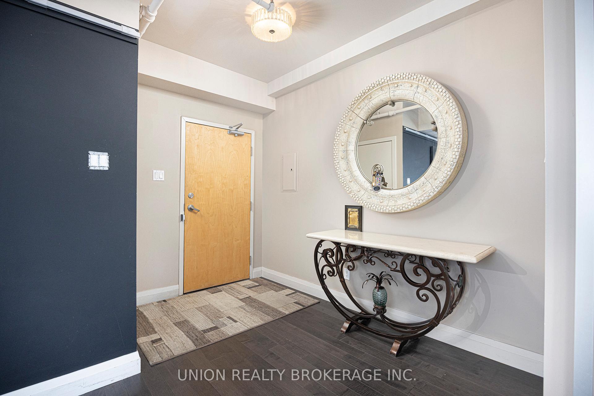 Photo 3 of Unit 303, 1852 Queen Street E, Toronto, The Beaches — HOMEH