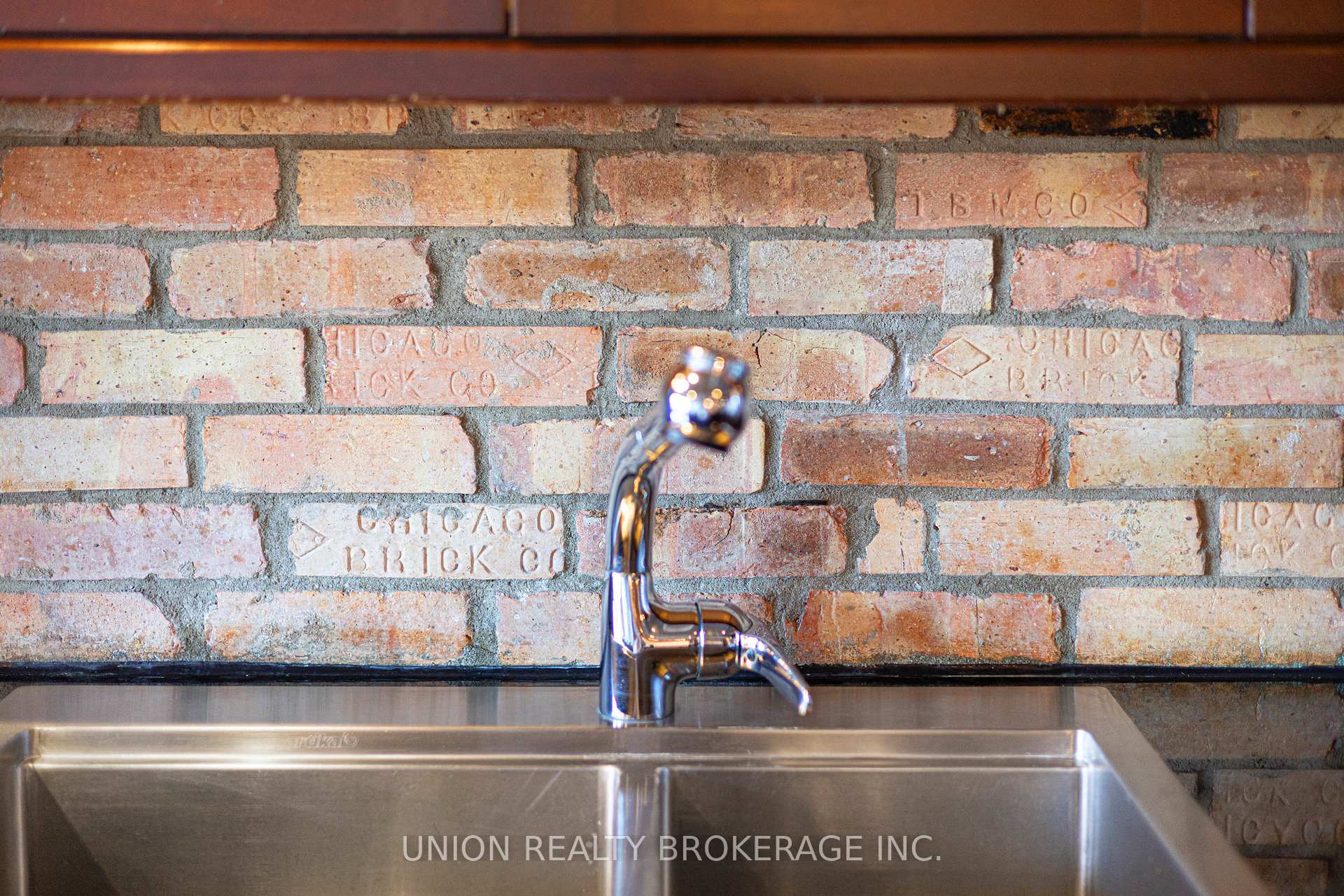 Photo 8 of Unit 303, 1852 Queen Street E, Toronto, The Beaches — HOMEH