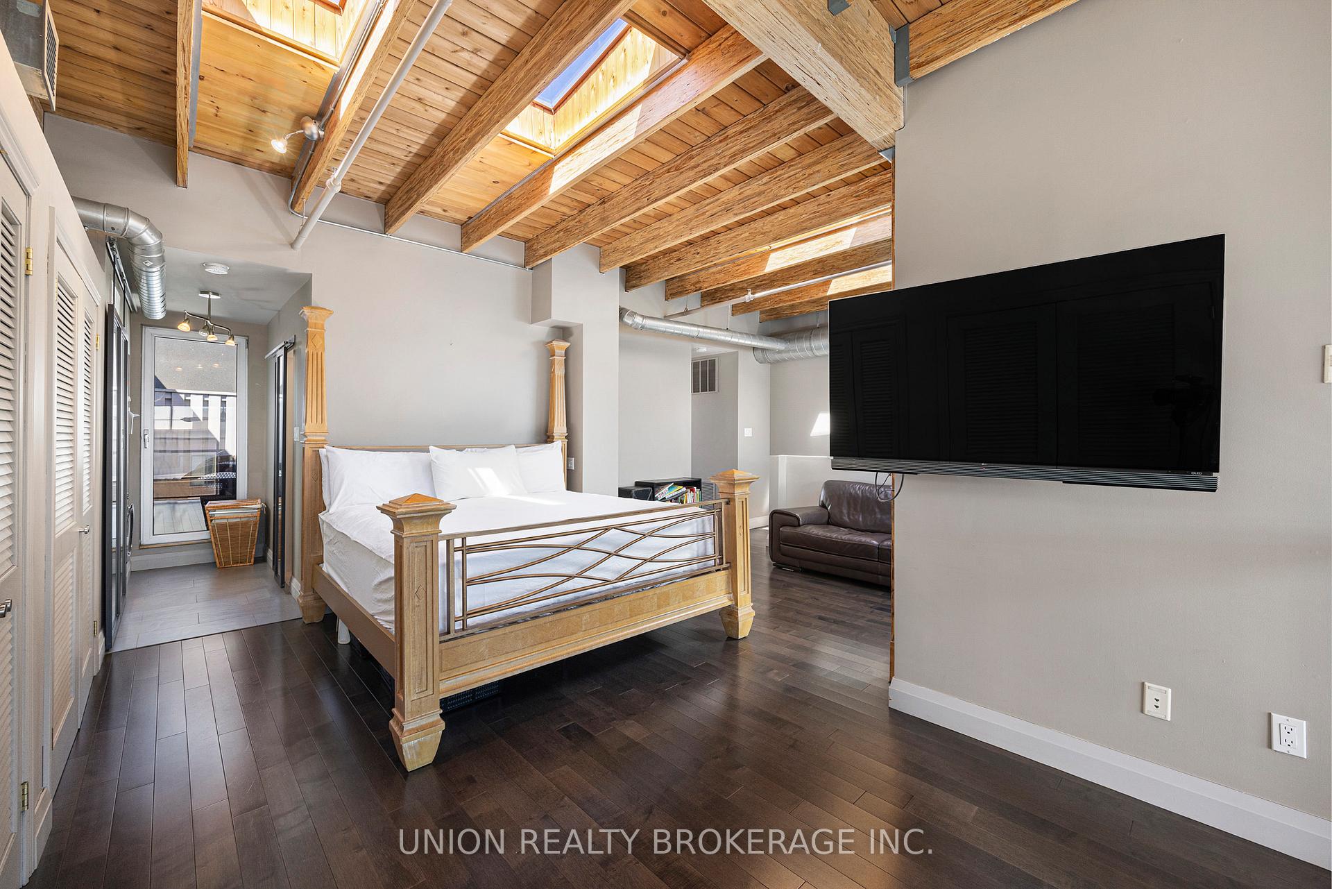 Photo 22 of Unit 303, 1852 Queen Street E, Toronto, The Beaches — HOMEH