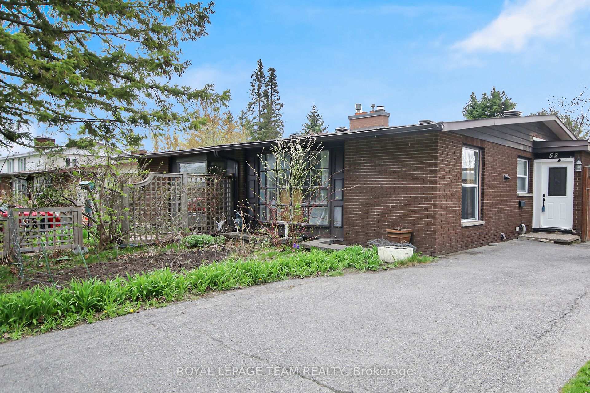 Front of 52 Bowhill Avenue