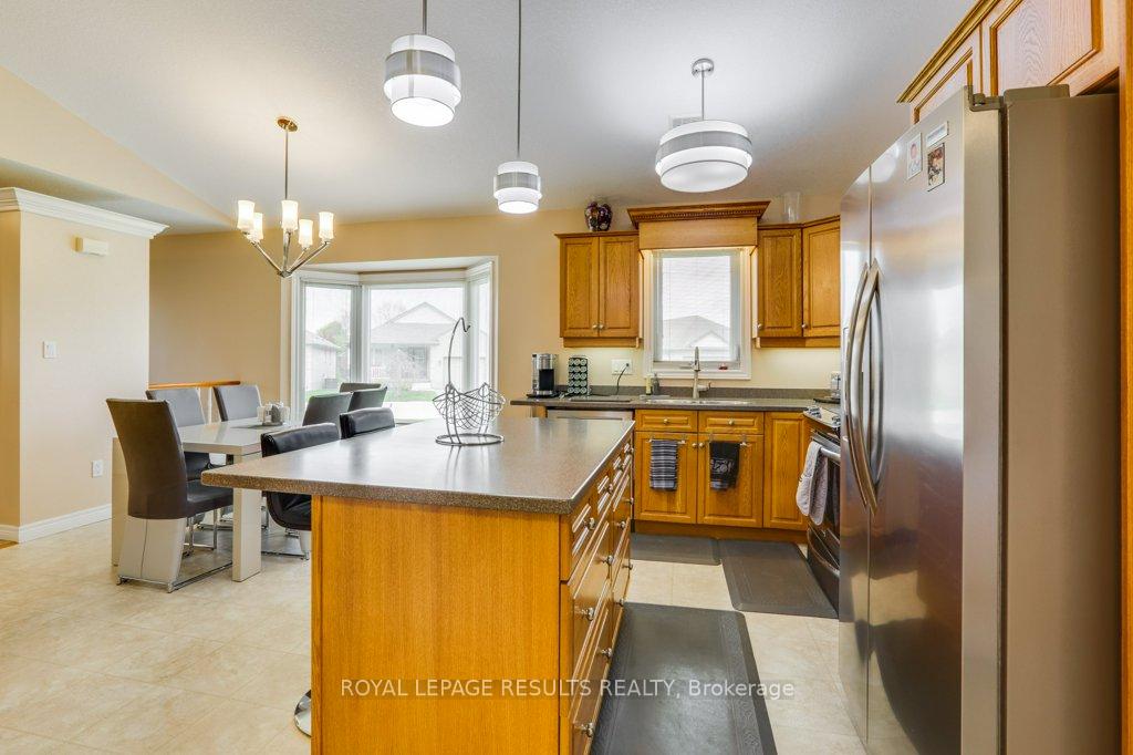 Photo 12 of Unit 12, 20 Windemere Place, St. Thomas — HOMEH