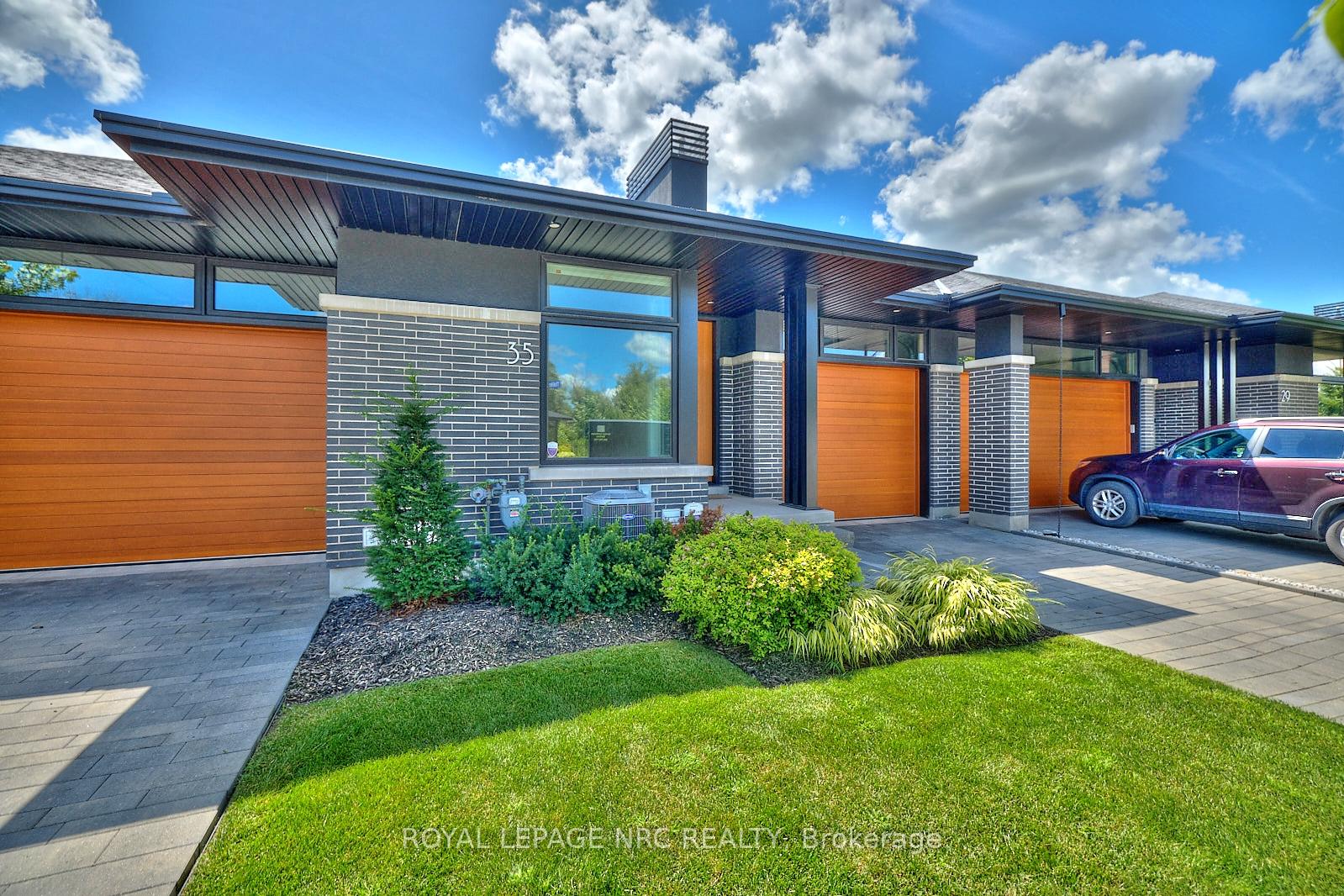 Front of 35 Taliesin Trail