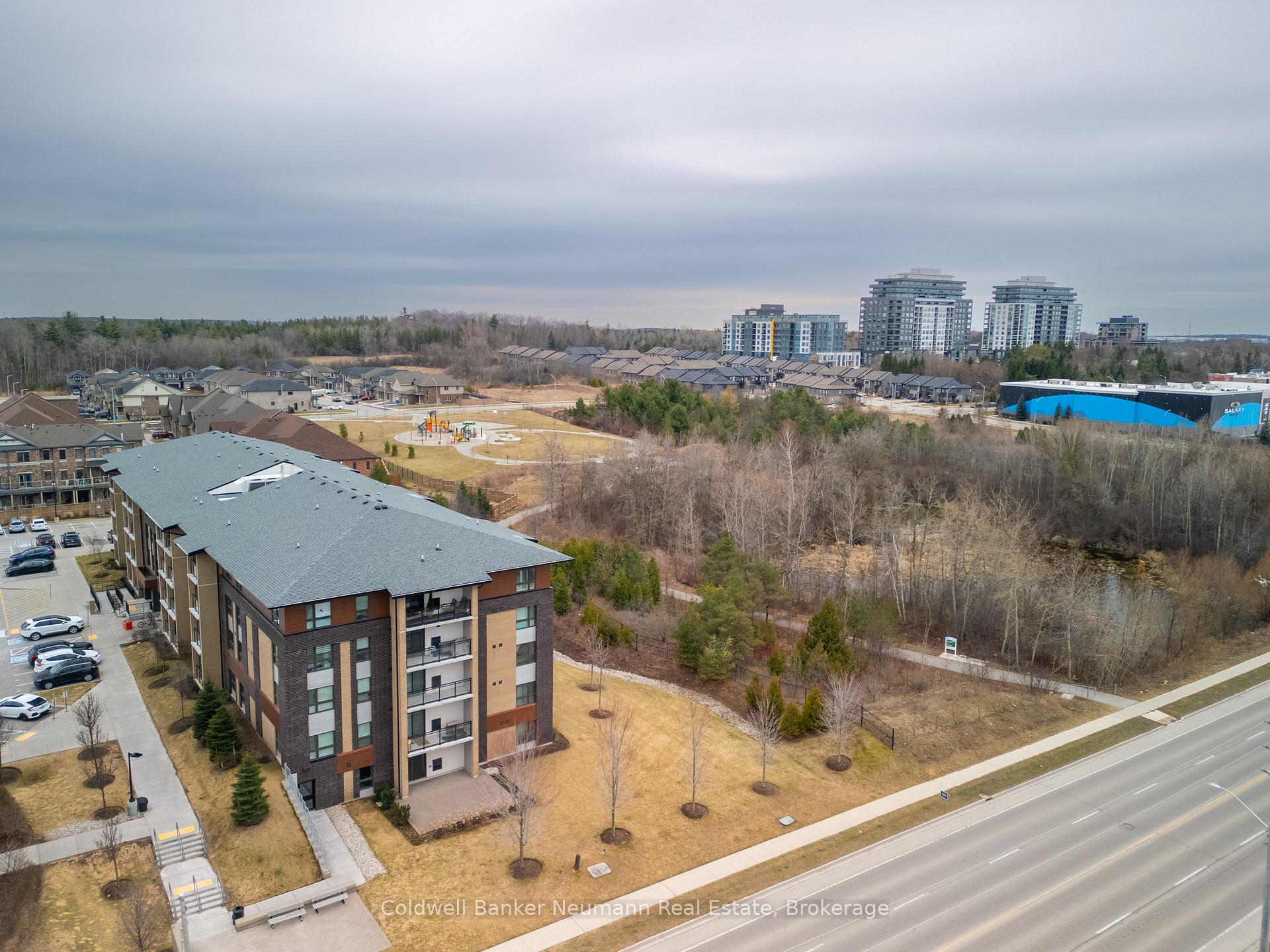 Photo 3 of Unit 406, 25 Kay Crescent, Guelph, Pineridge/Westminster Woods — HOMEH
