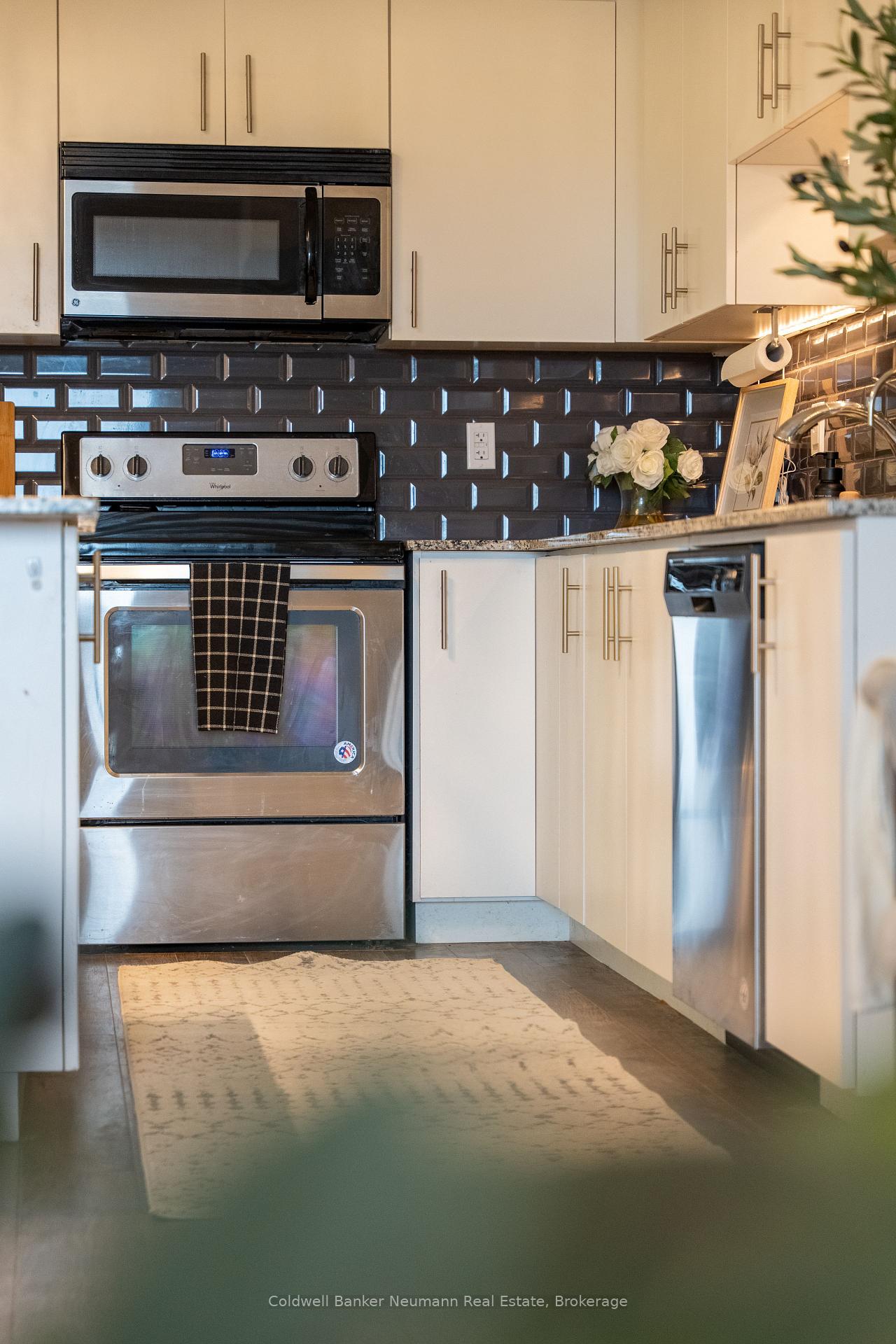Photo 8 of Unit 406, 25 Kay Crescent, Guelph, Pineridge/Westminster Woods — HOMEH
