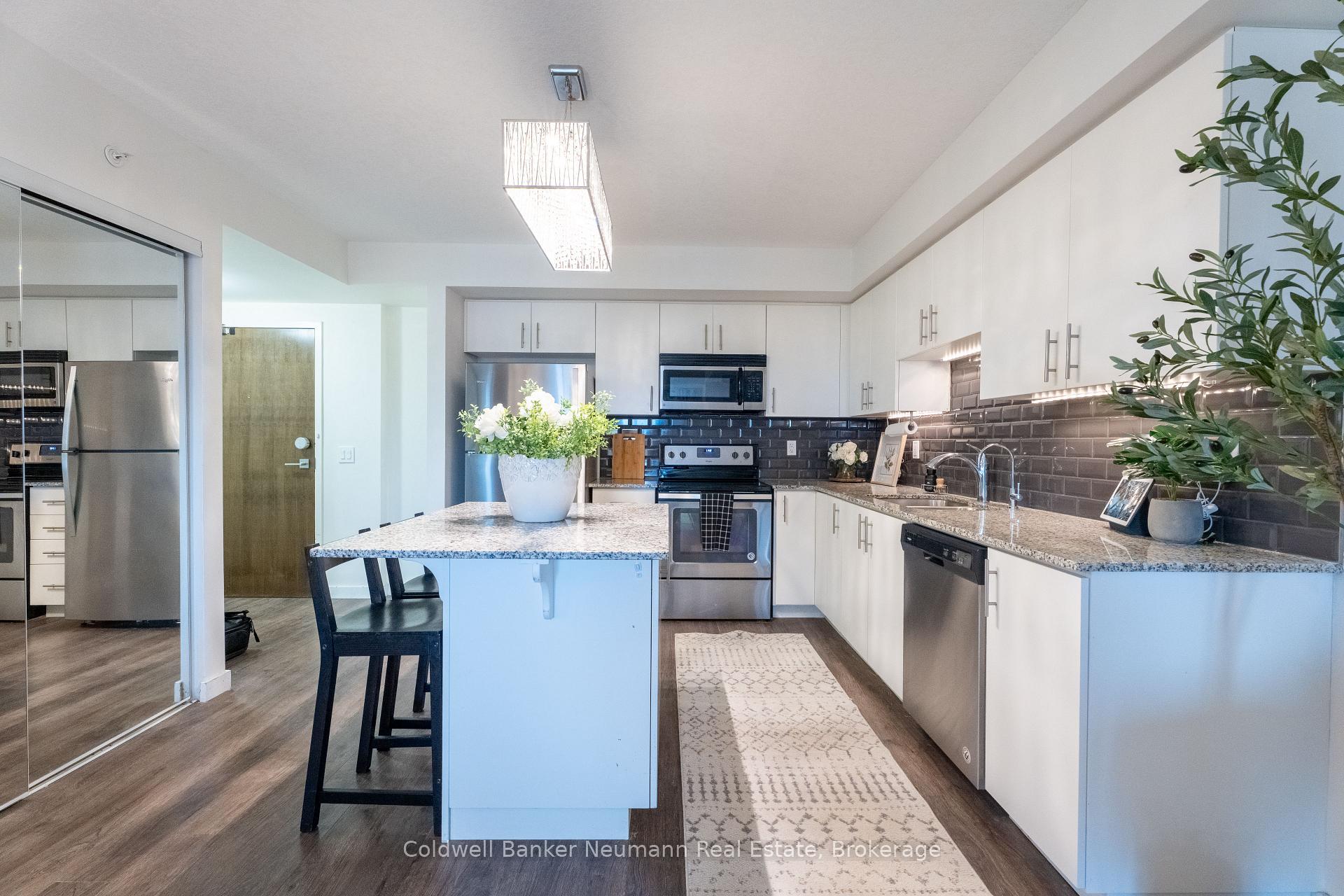 Photo 9 of Unit 406, 25 Kay Crescent, Guelph, Pineridge/Westminster Woods — HOMEH